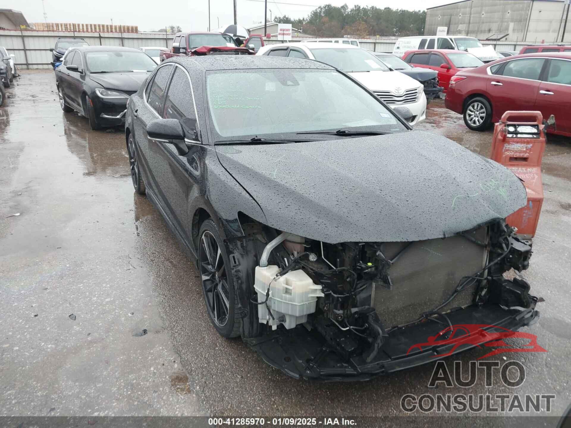 TOYOTA CAMRY 2018 - 4T1B61HK5JU109286