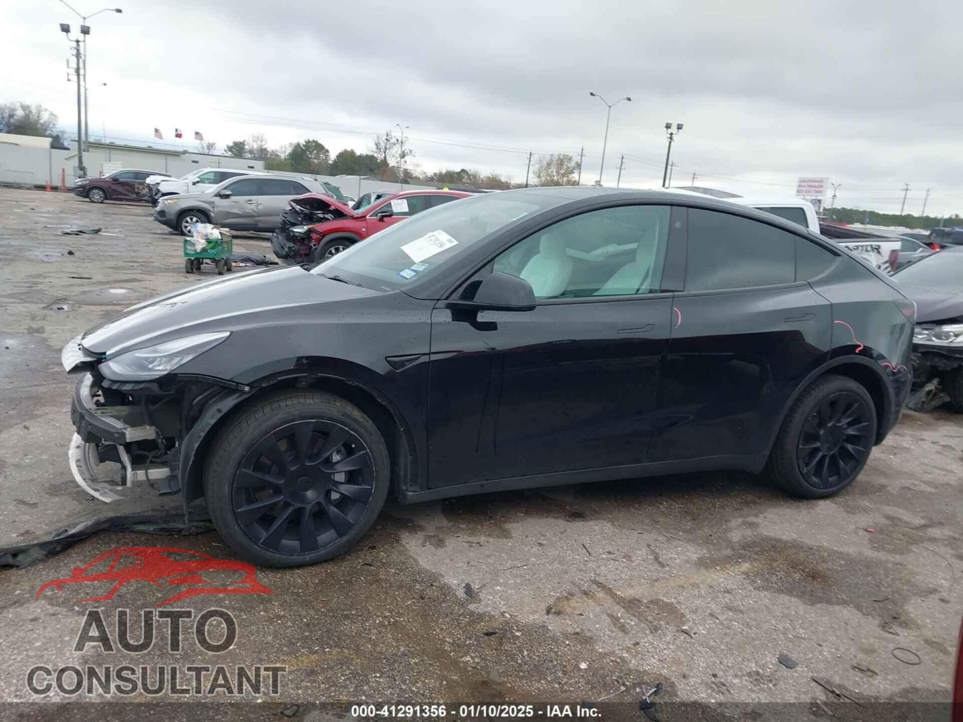TESLA MODEL Y 2021 - 5YJYGAEE9MF303374