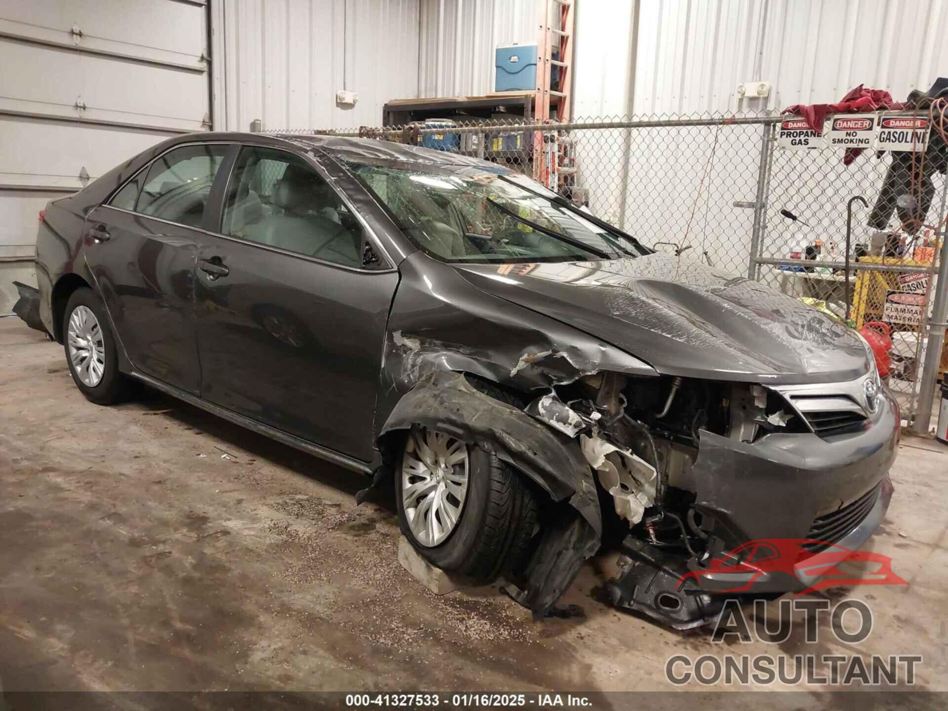 TOYOTA CAMRY 2013 - 4T4BF1FK3DR302923