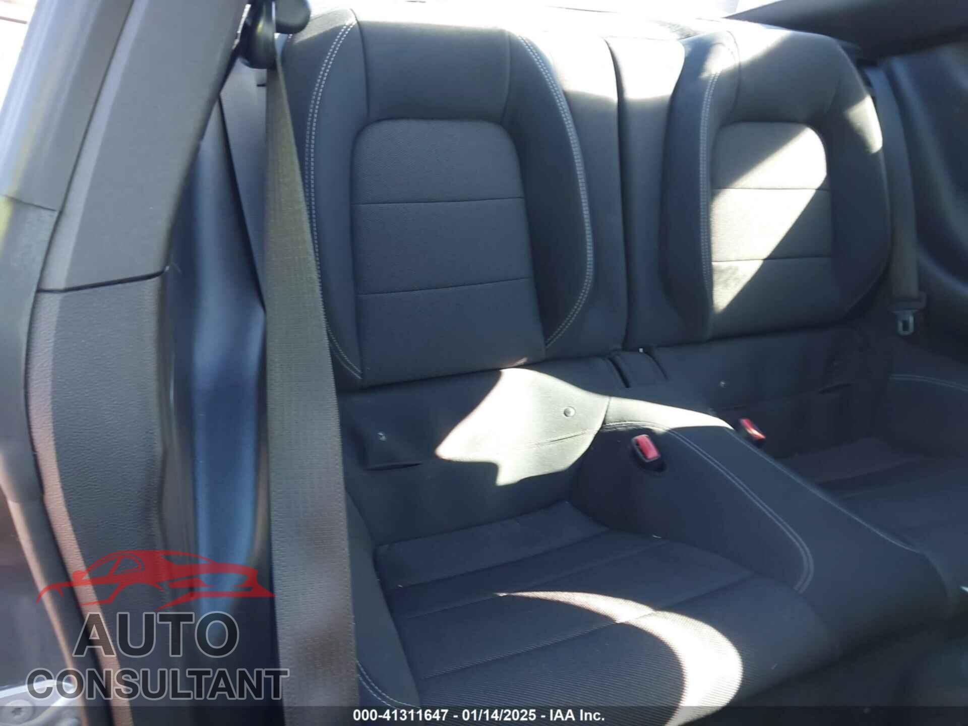 FORD MUSTANG 2017 - 1FA6P8AM2H5338767