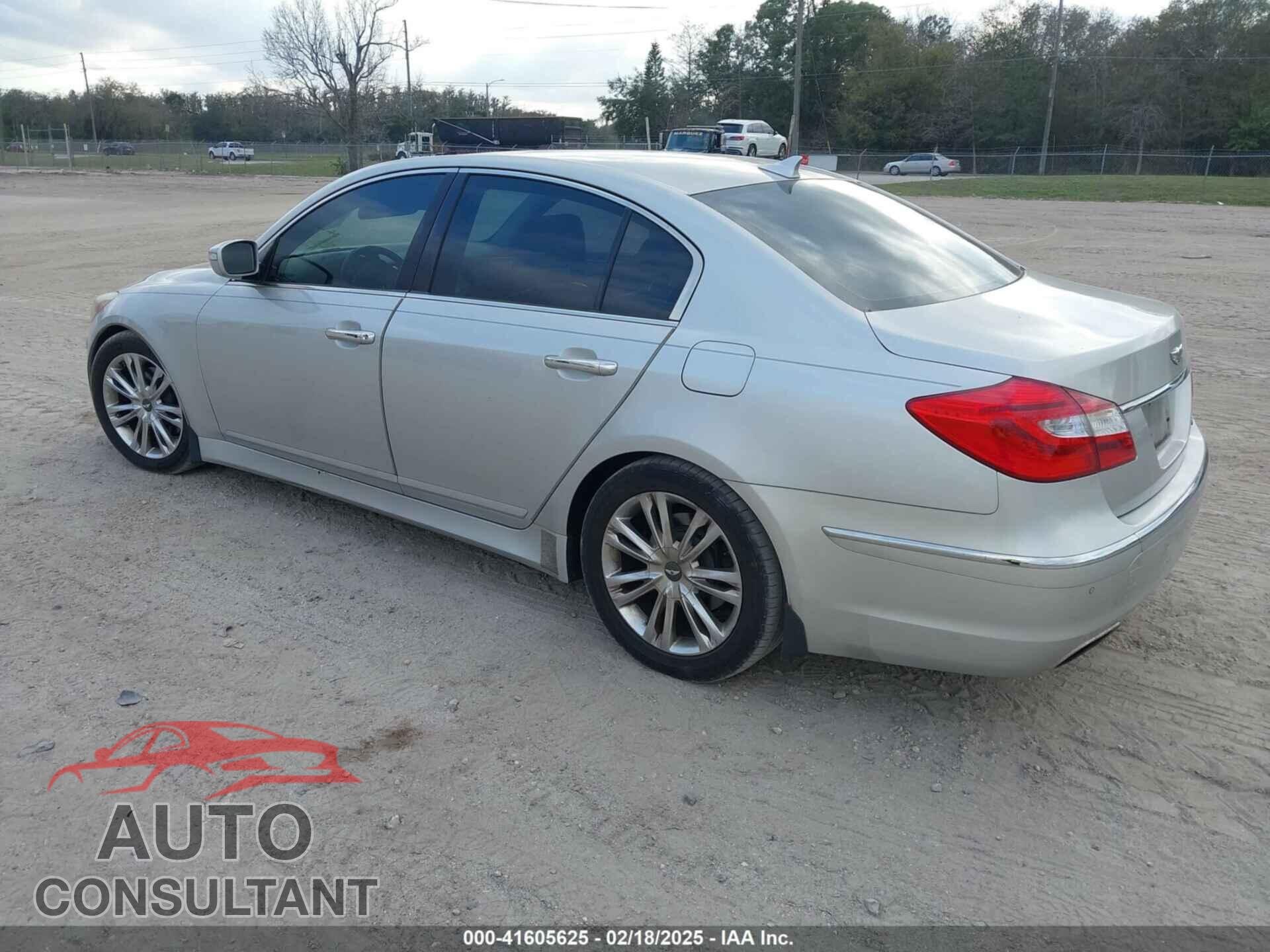 HYUNDAI GENESIS 2012 - KMHGC4DD9CU182154
