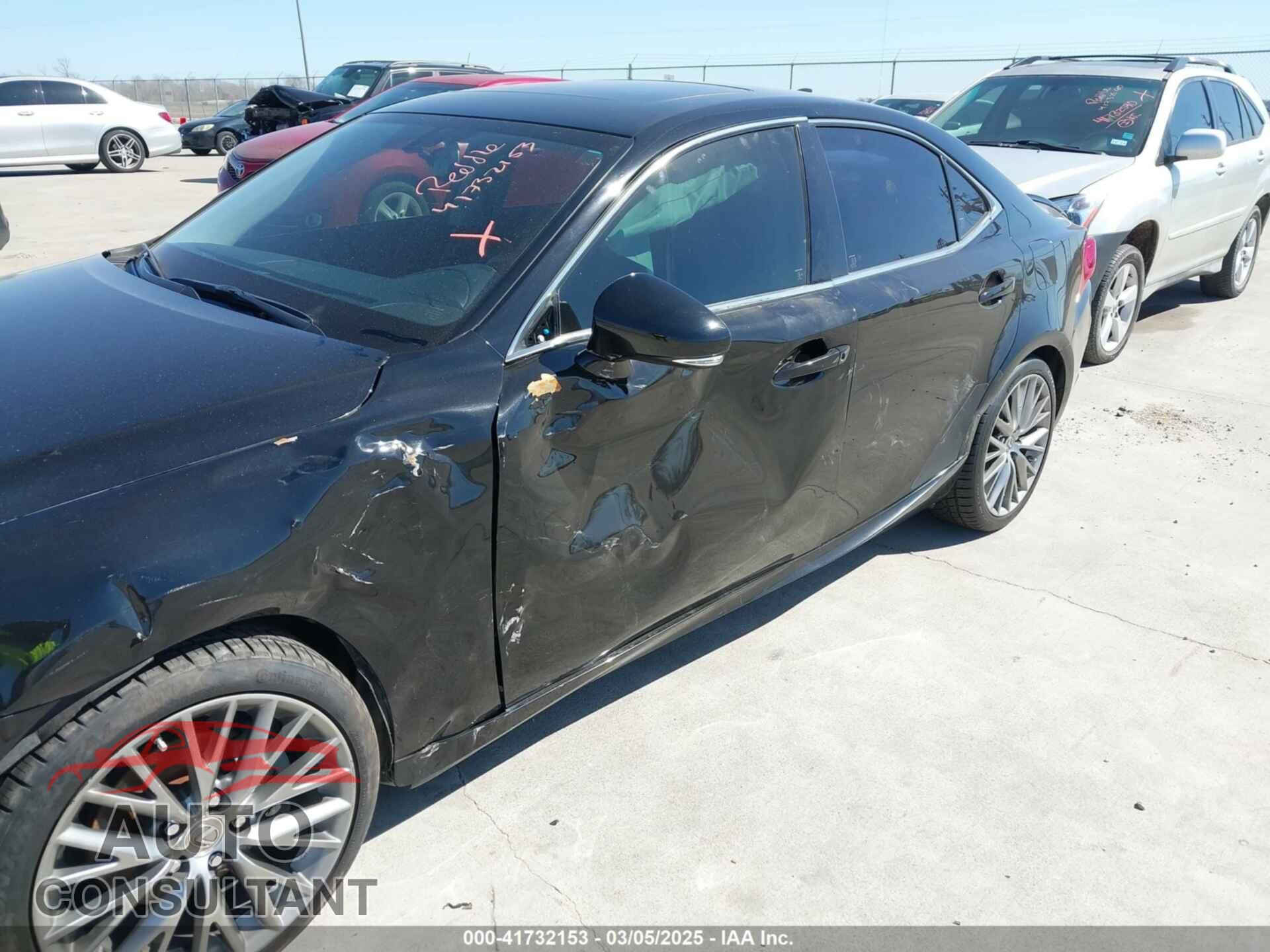 LEXUS IS 250 2015 - JTHBF1D27F5053569