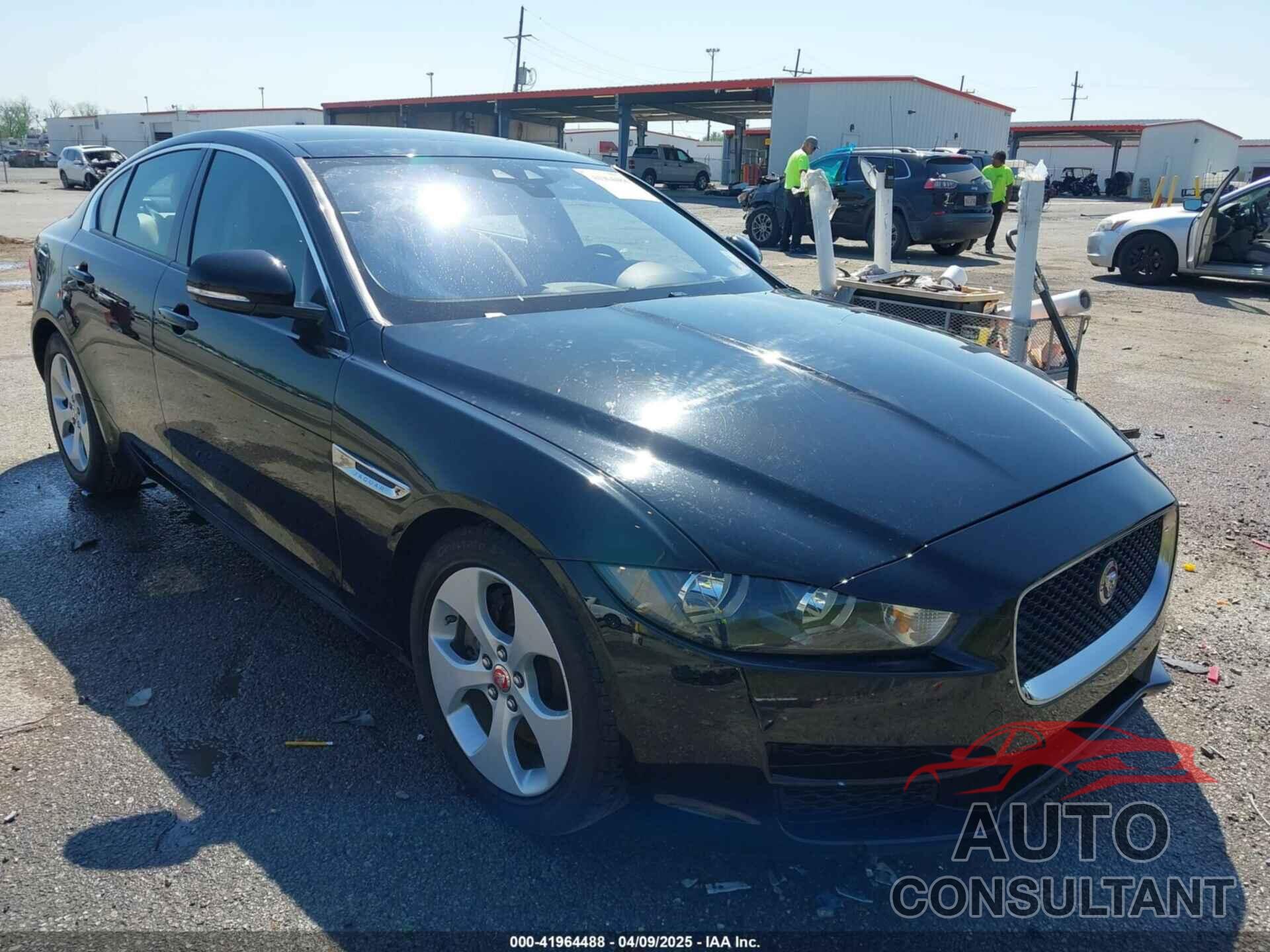 JAGUAR XE 2018 - SAJAR4FN2JCP18168