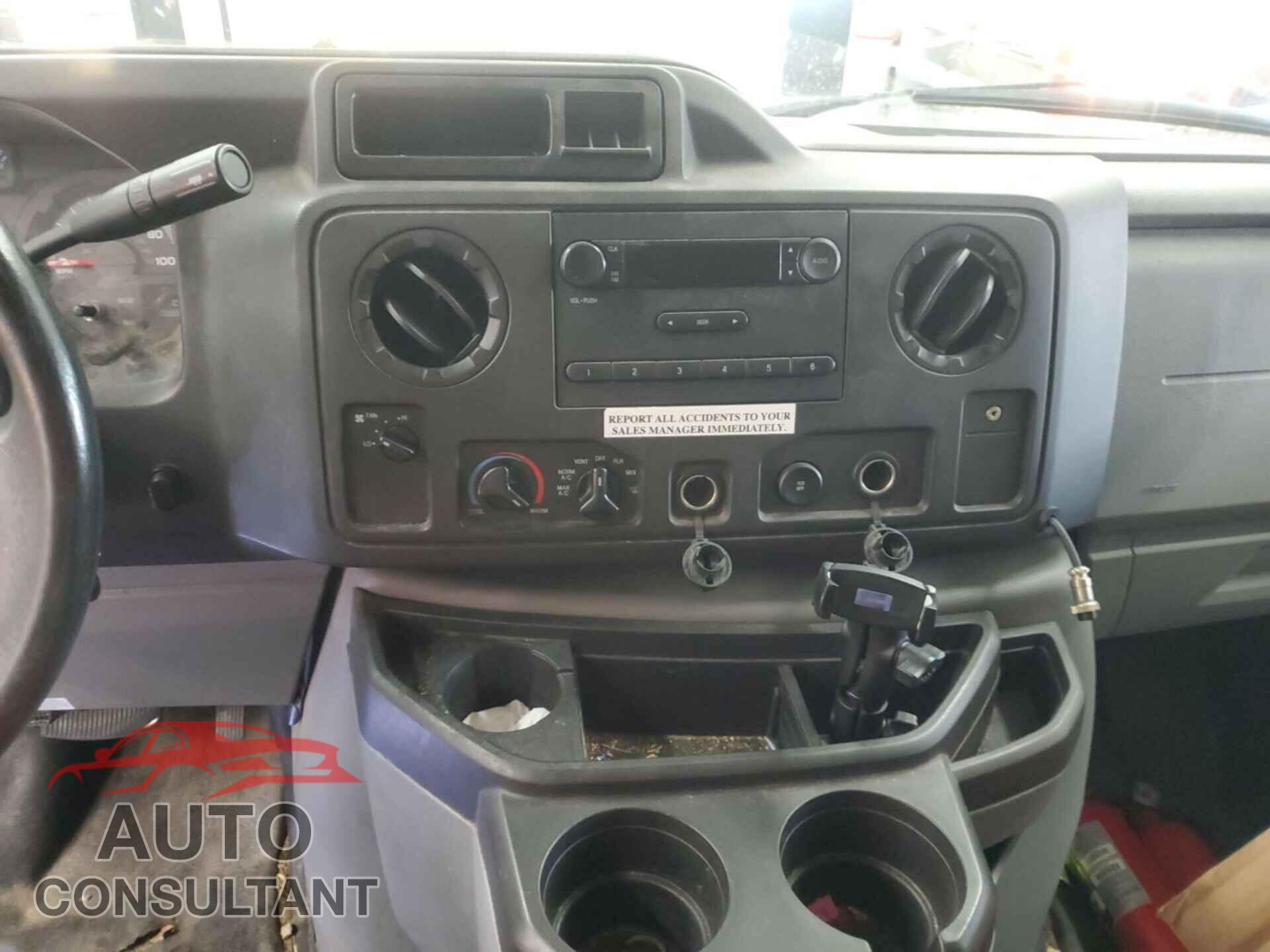FORD ECONOLINE 2018 - 1FDXE4FS8JDC33274