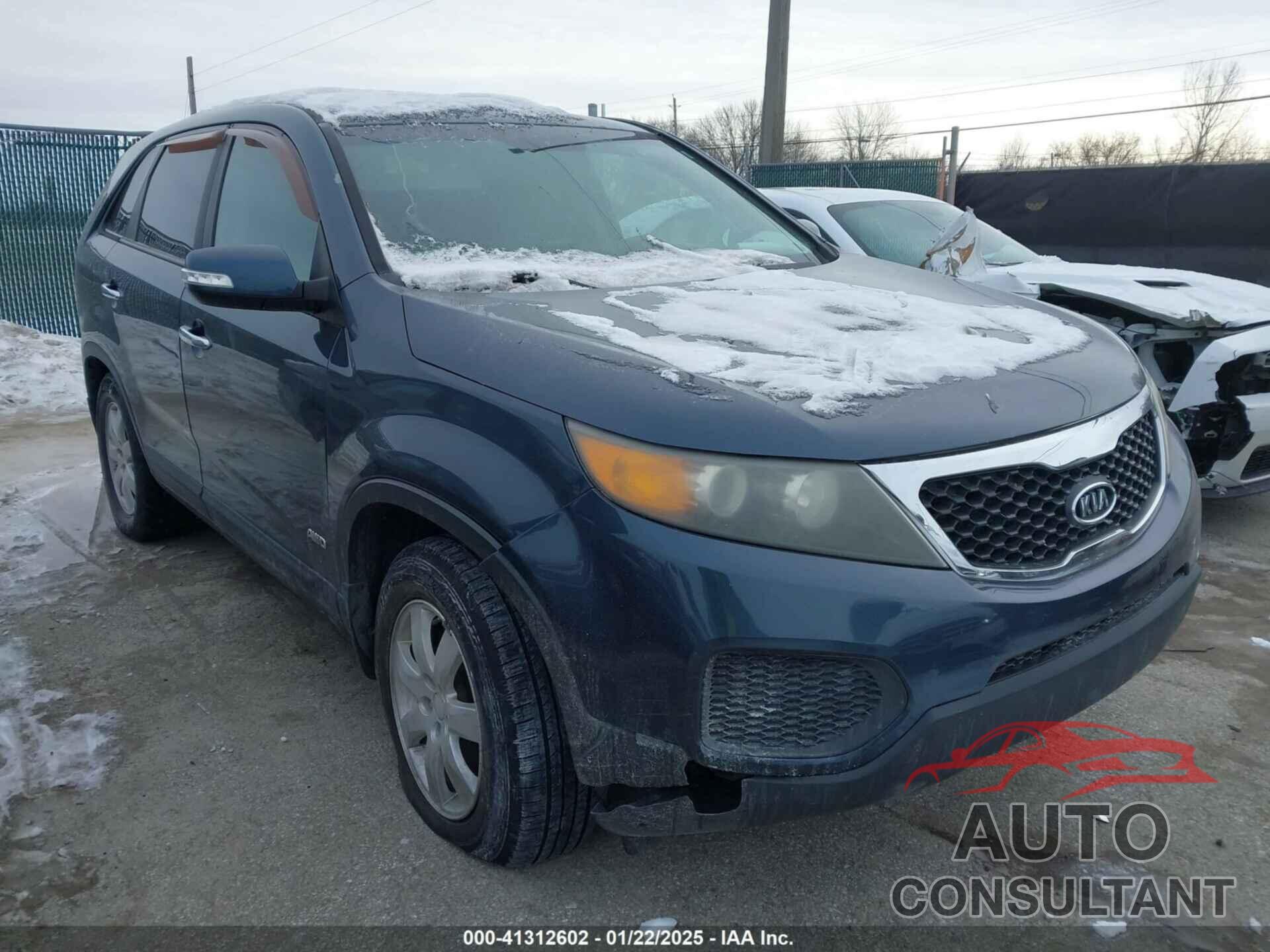 KIA SORENTO 2011 - 5XYKTCA19BG012718
