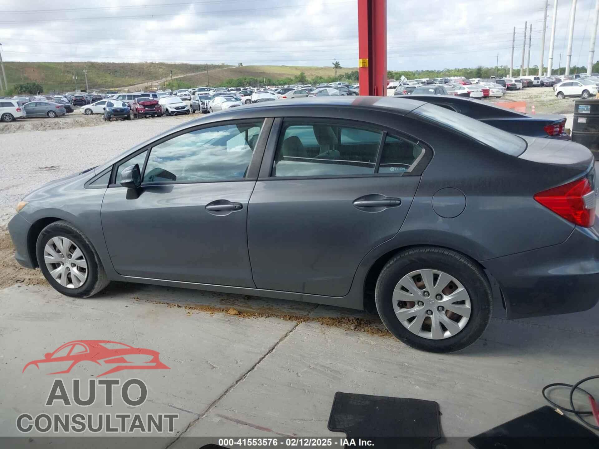 HONDA CIVIC 2012 - 19XFB2F58CE005039