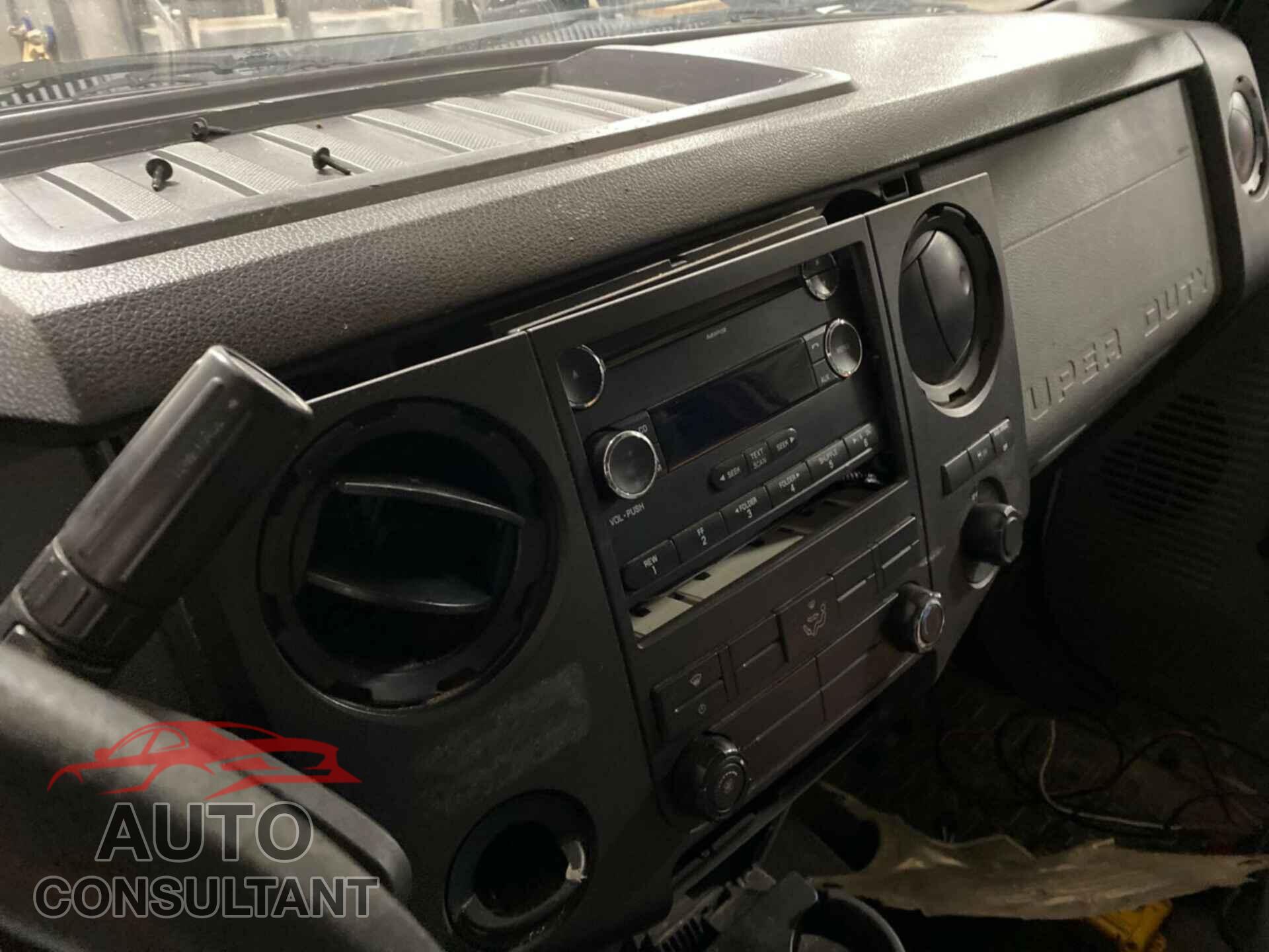 FORD F-250 2011 - 1FTBF2A68BEA20573