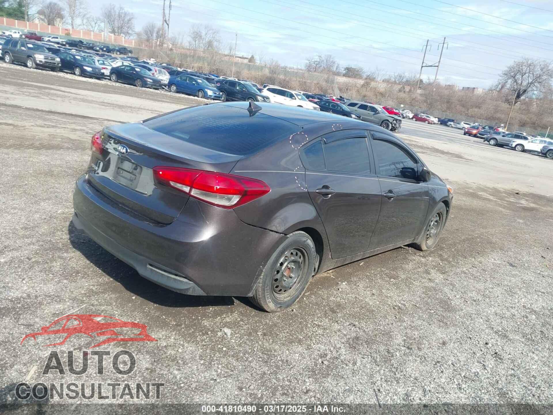 KIA FORTE 2017 - 3KPFK4A74HE124668