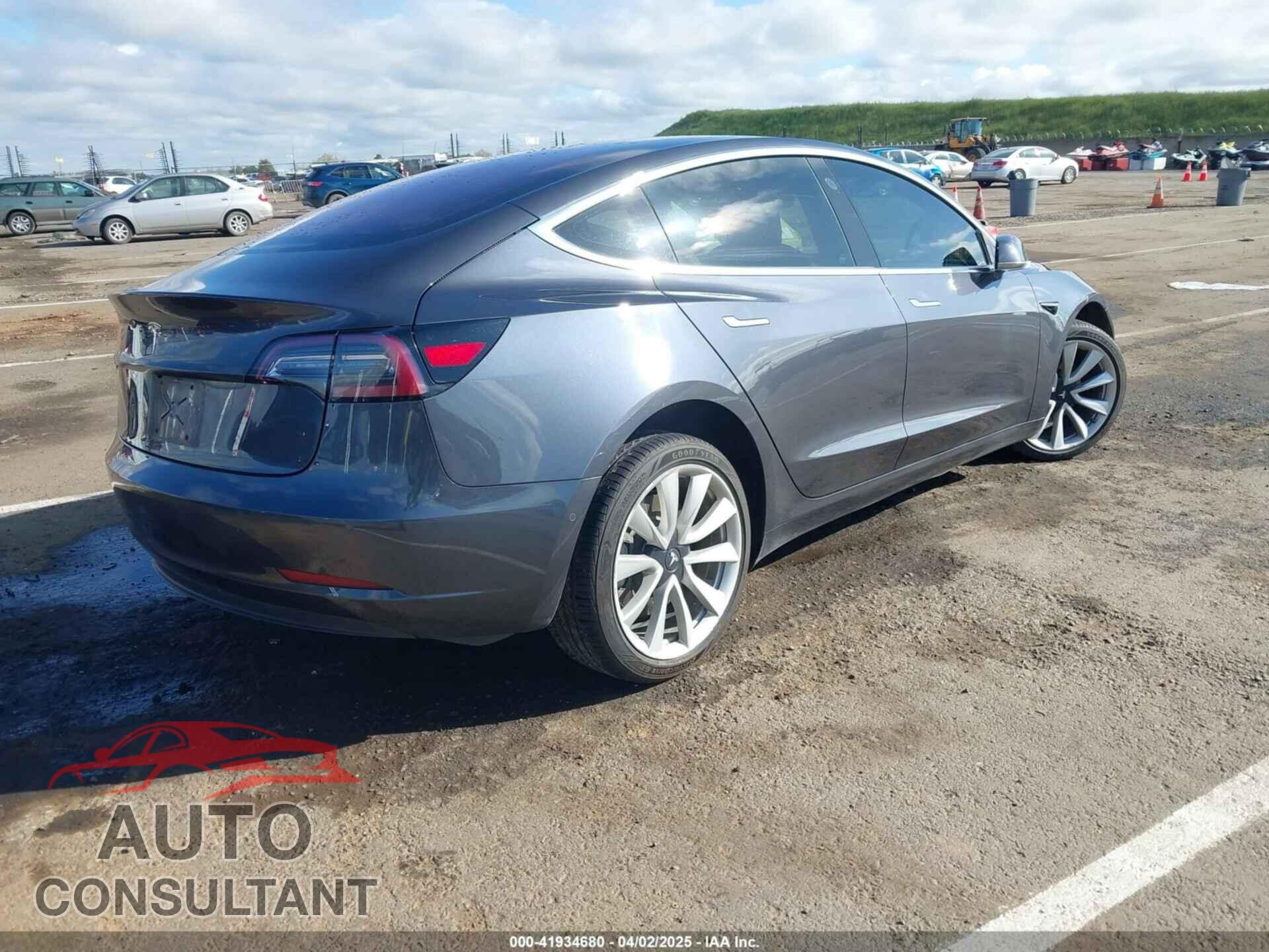 TESLA MODEL 3 2018 - 5YJ3E1EA4JF006036
