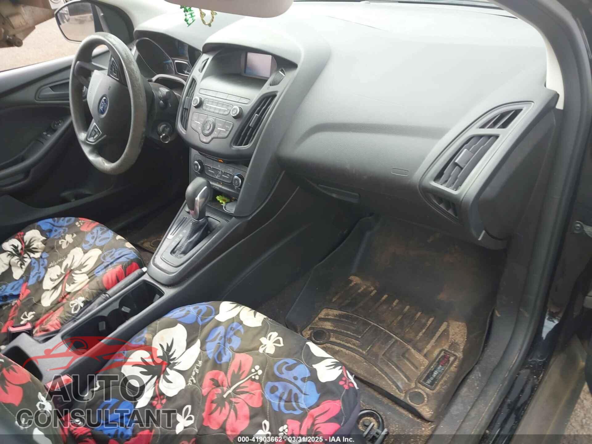 FORD FOCUS 2018 - 1FADP3E22JL313646
