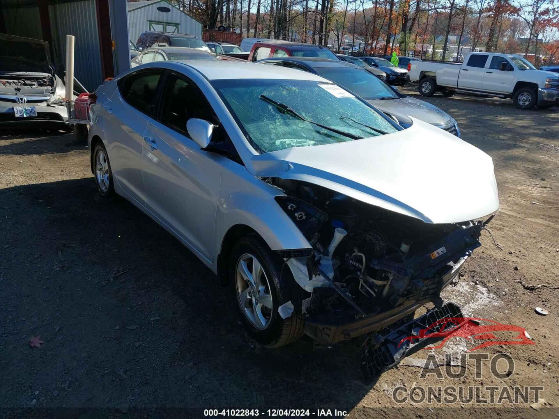 HYUNDAI ELANTRA 2015 - KMHDH4AE5FU226432