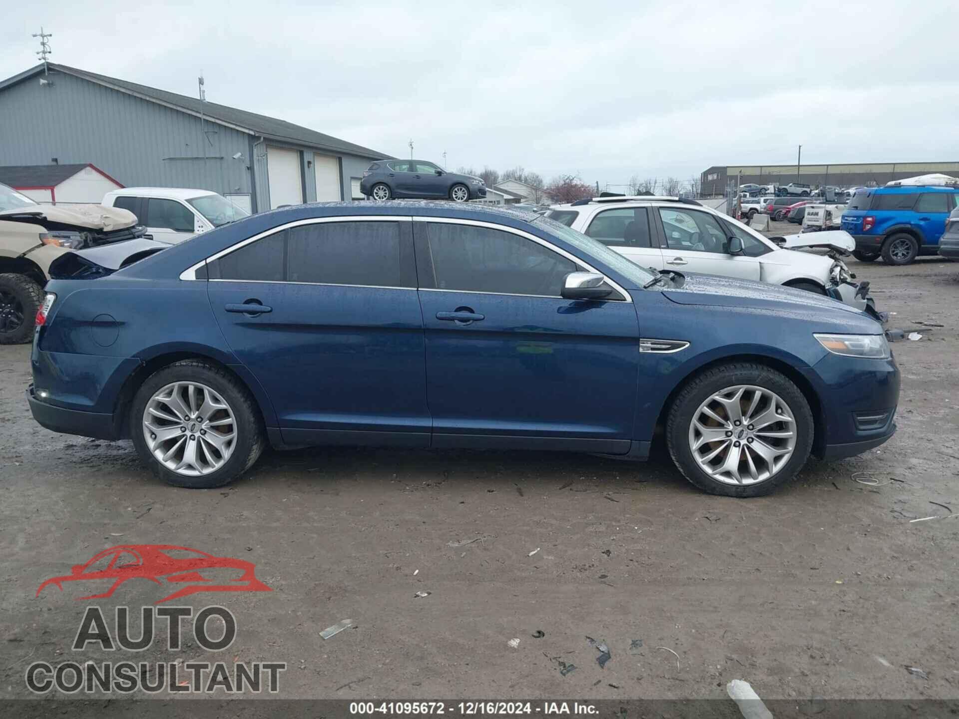 FORD TAURUS 2017 - 1FAHP2F87HG109054
