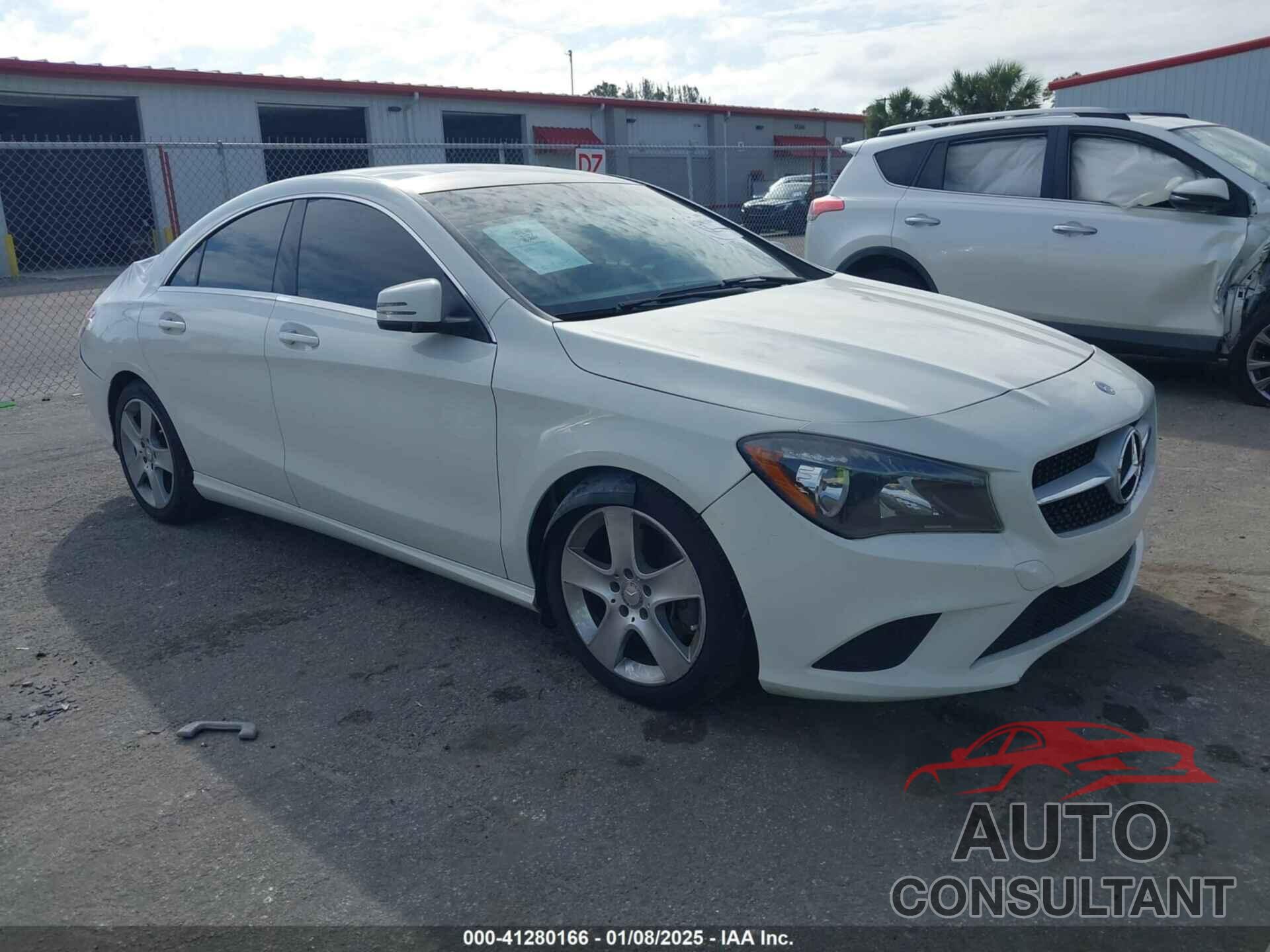 MERCEDES-BENZ CLA 250 2015 - WDDSJ4EB5FN168547