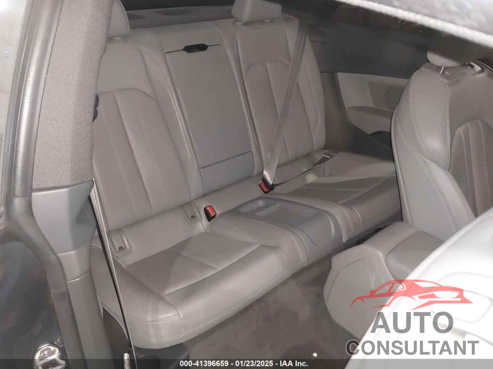 AUDI A5 2018 - WAUTNAF50JA011354