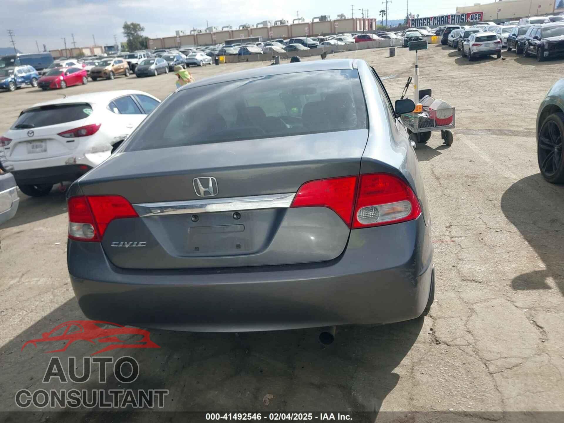 HONDA CIVIC 2010 - 19XFA1F88AE072907