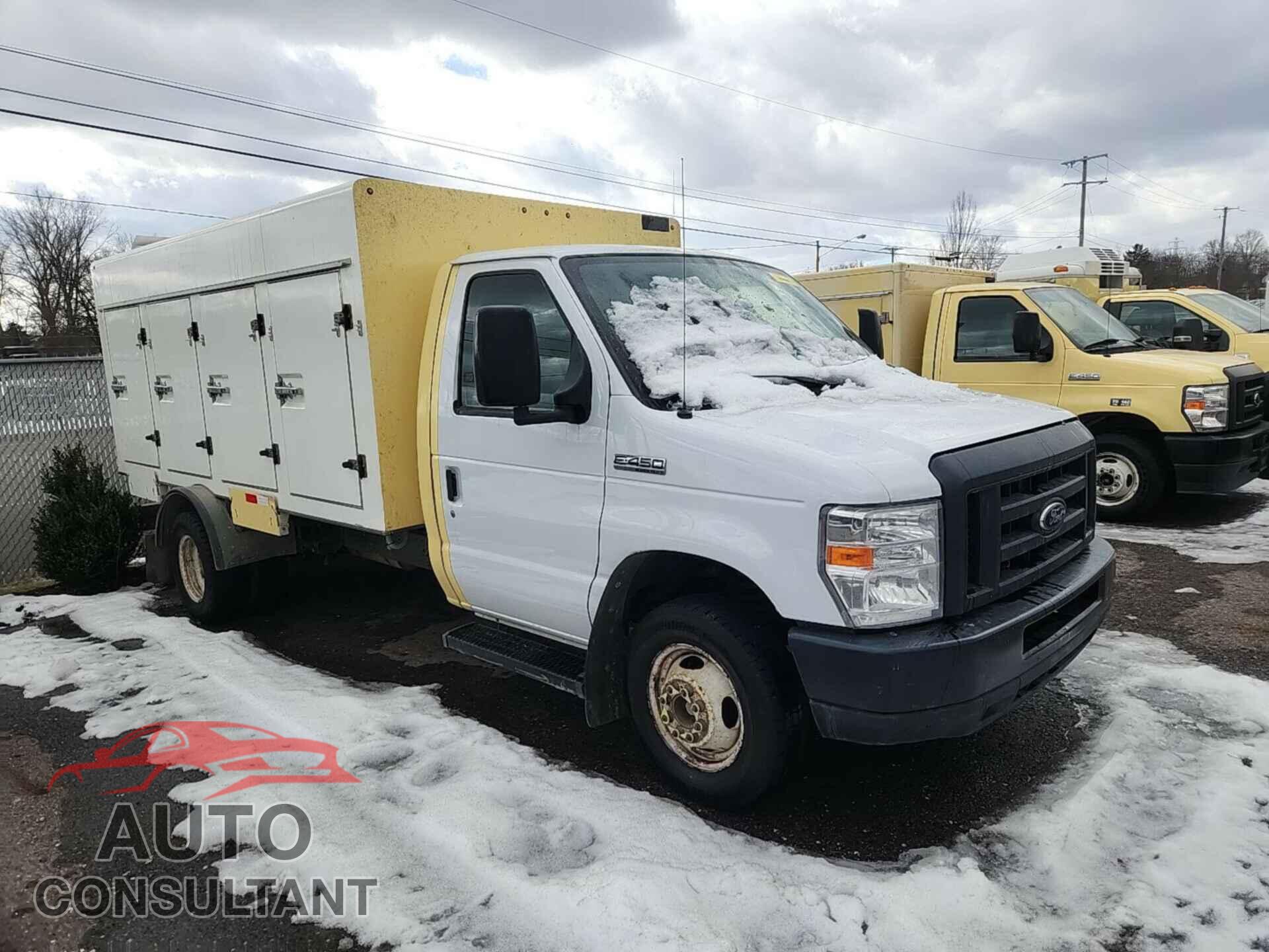 FORD ECONOLINE 2018 - 1FDXE4FS0JDC24990