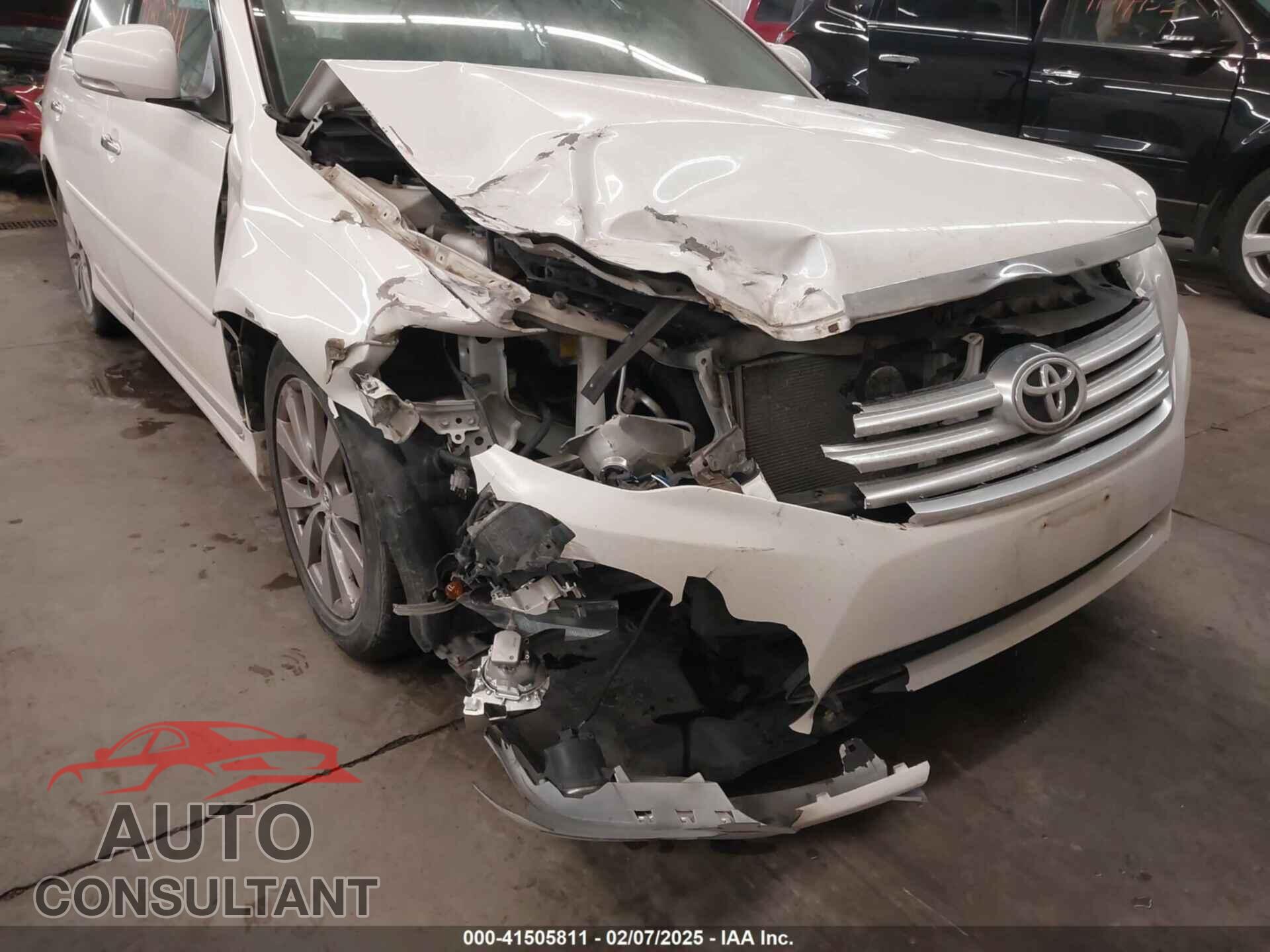 TOYOTA AVALON 2011 - 4T1BK3DBXBU396882