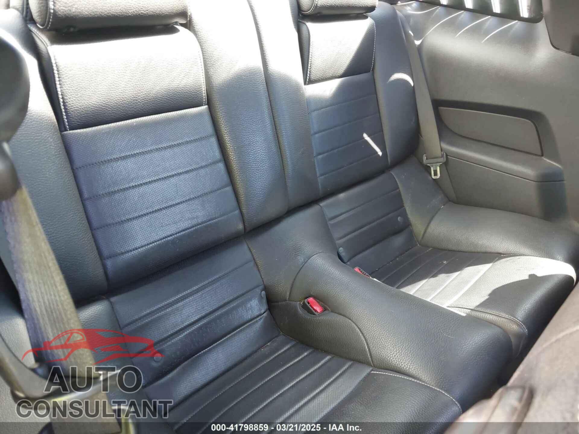 FORD MUSTANG 2012 - 1ZVBP8AM6C5200535
