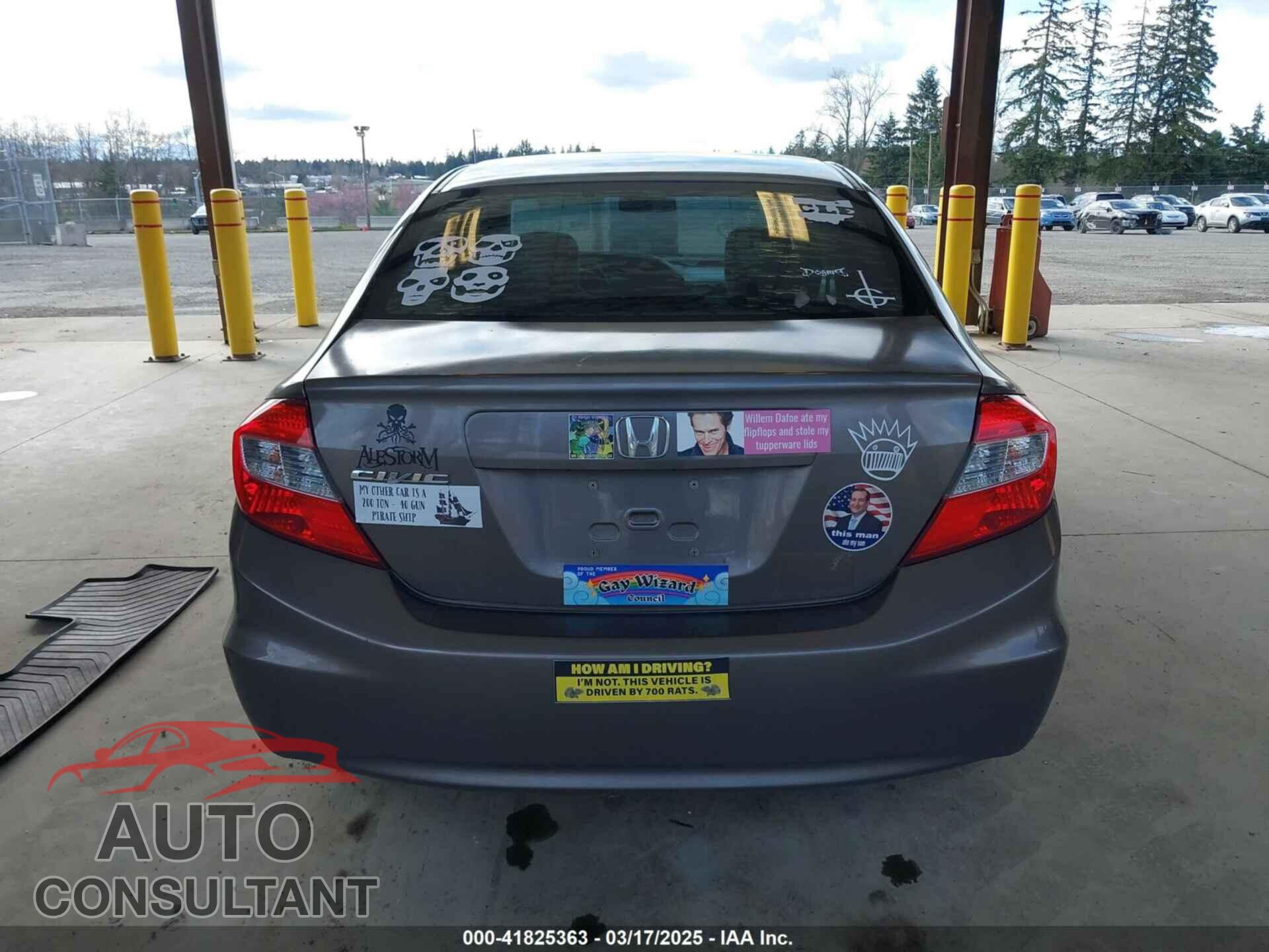 HONDA CIVIC 2012 - 2HGFB2F53CH598752