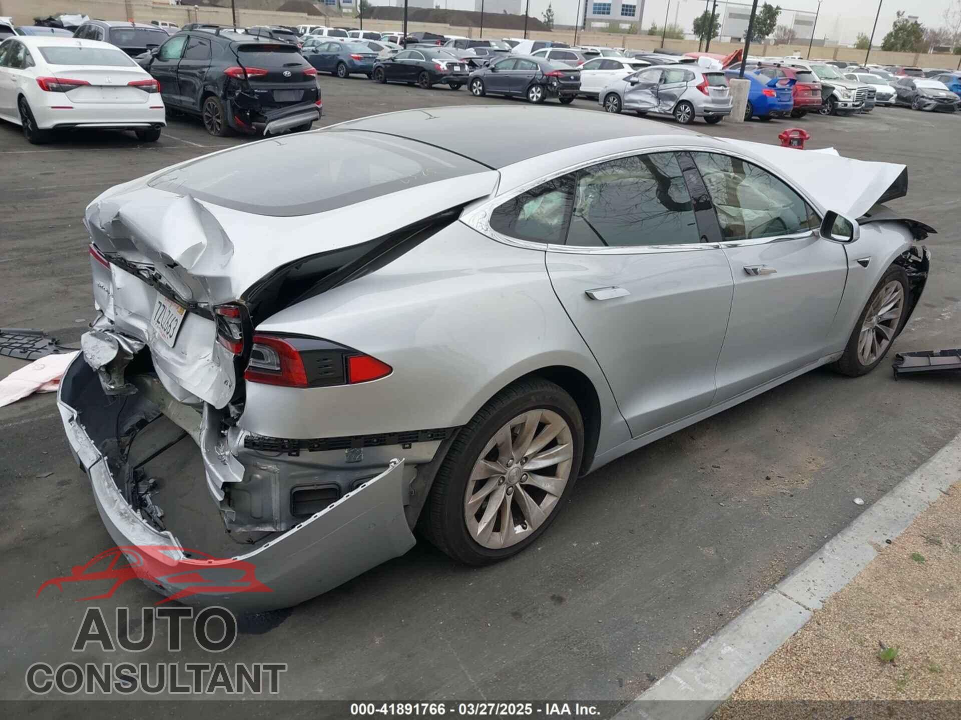 TESLA MODEL S 2017 - 5YJSA1E17HF189627