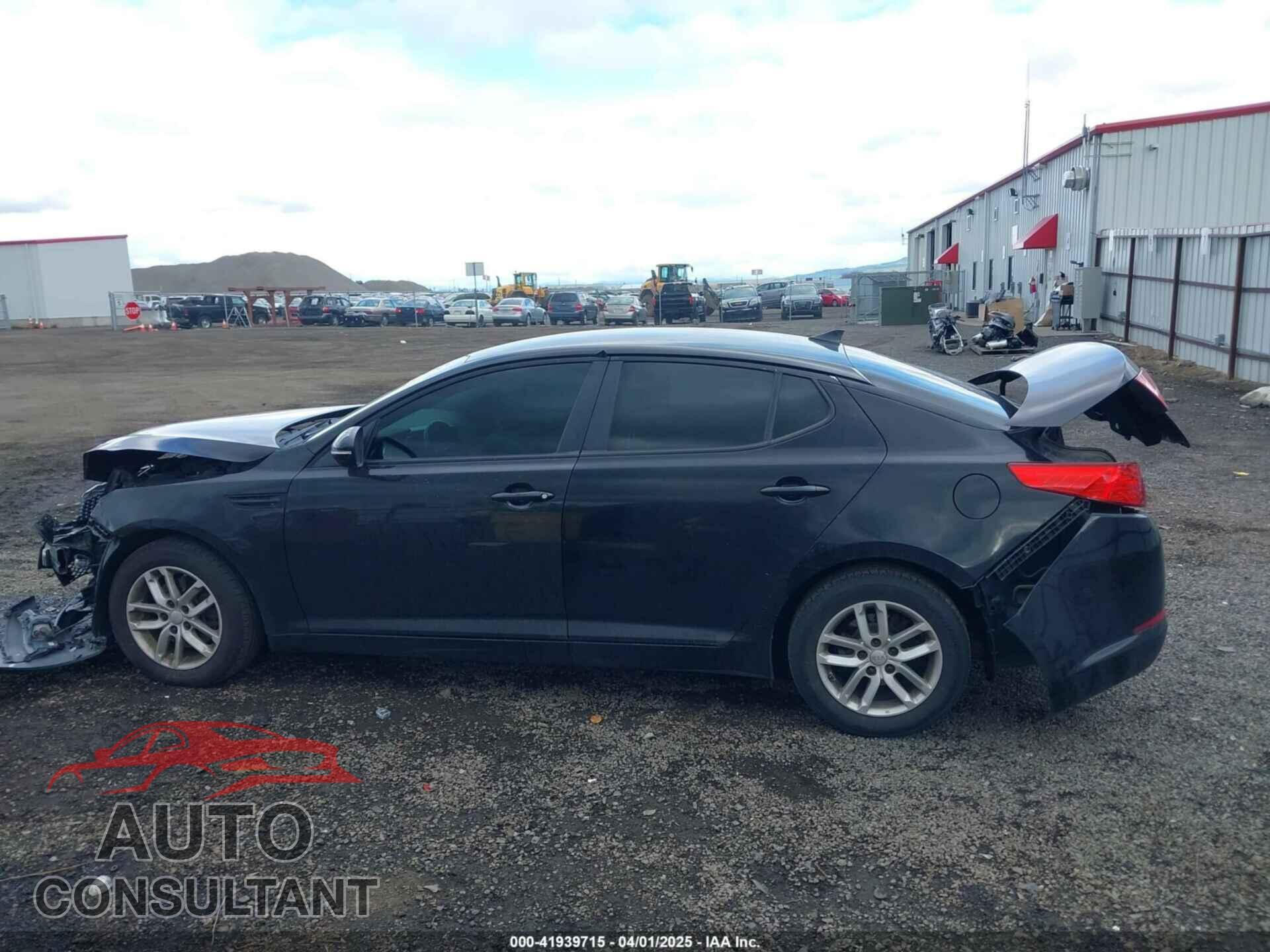KIA OPTIMA 2012 - KNAGM4A75C5289306