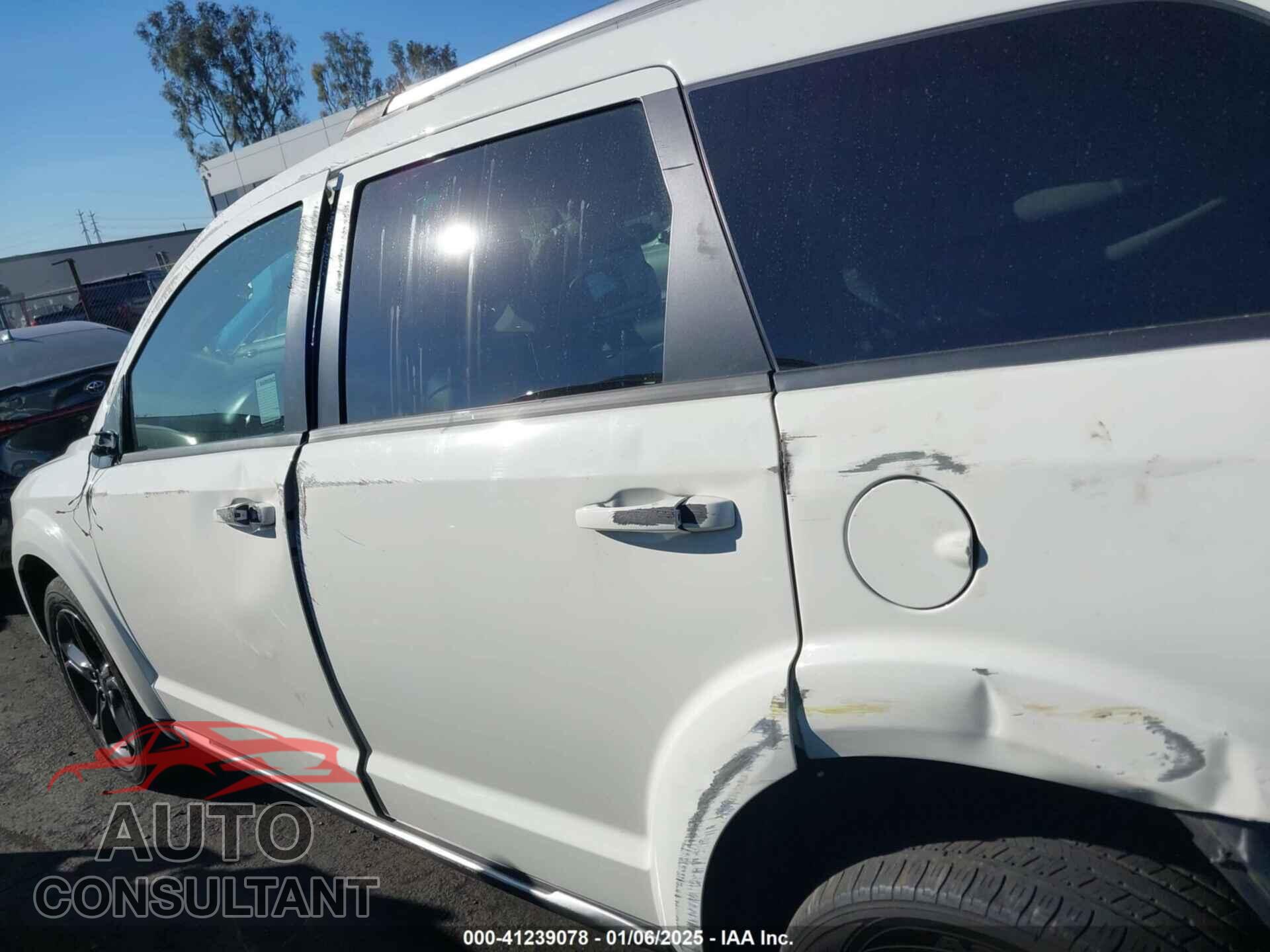 DODGE JOURNEY 2018 - 3C4PDCGG7JT513645