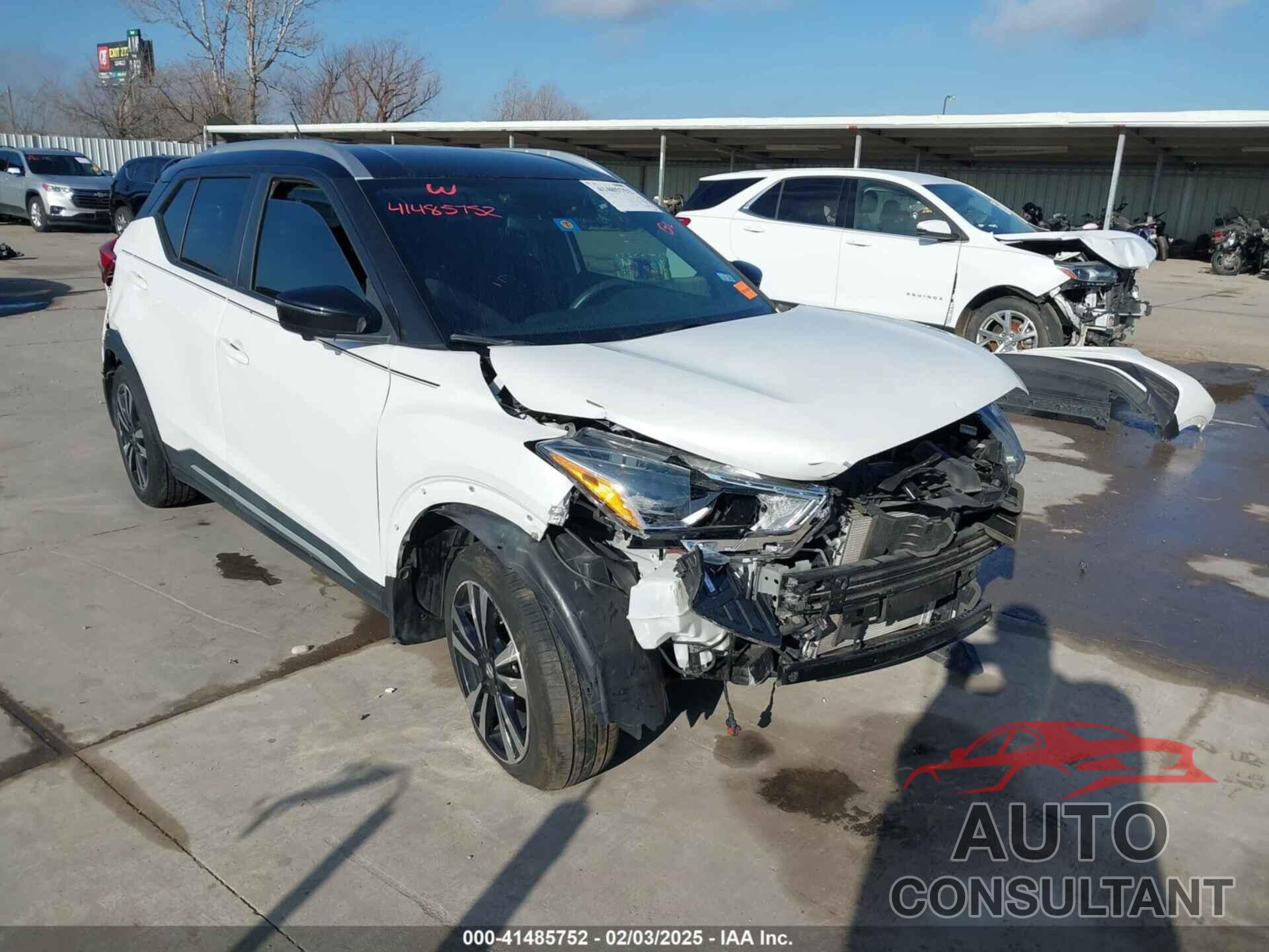 NISSAN KICKS 2019 - 3N1CP5CU4KL565977