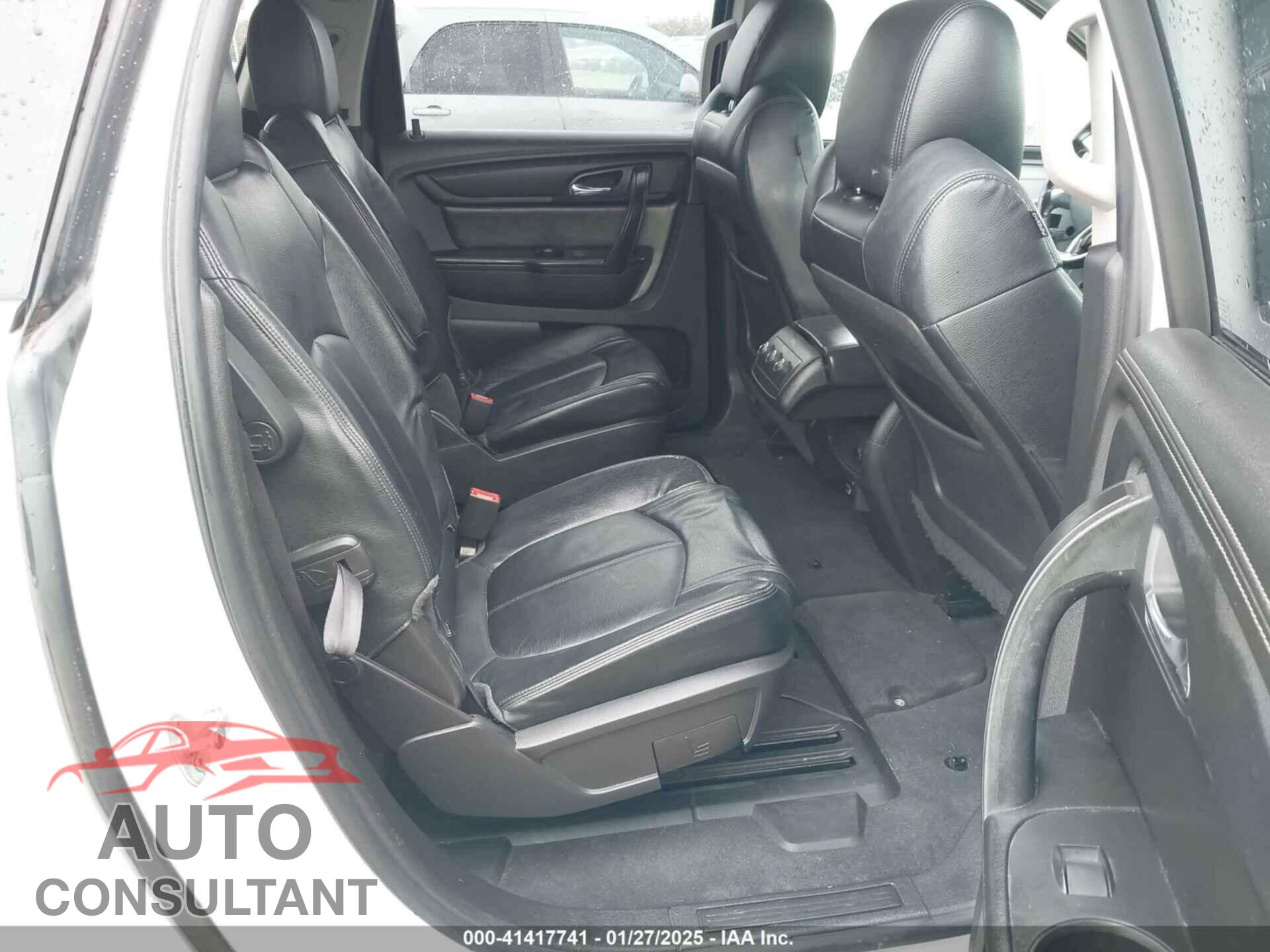 CHEVROLET TRAVERSE 2017 - 1GNKRGKD4HJ324251