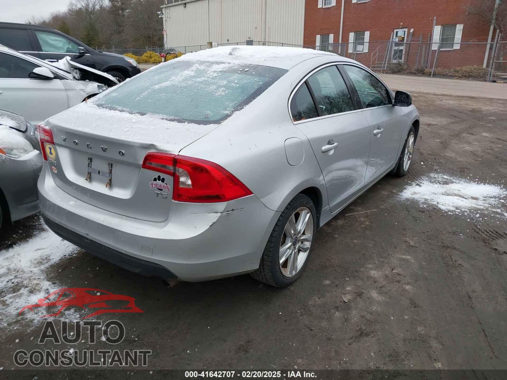 VOLVO S60 2012 - YV1622FSXC2118178