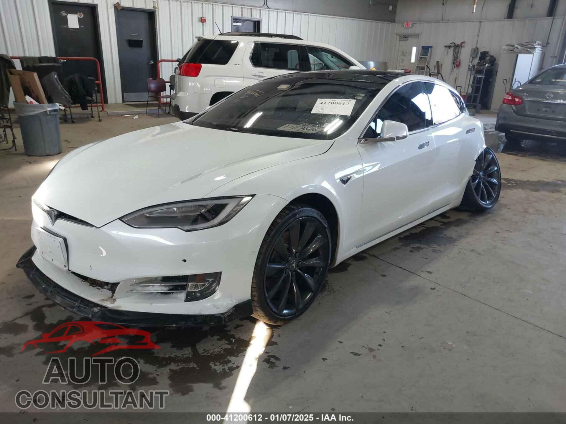 TESLA MODEL S 2016 - 5YJSA1E2XGF158976