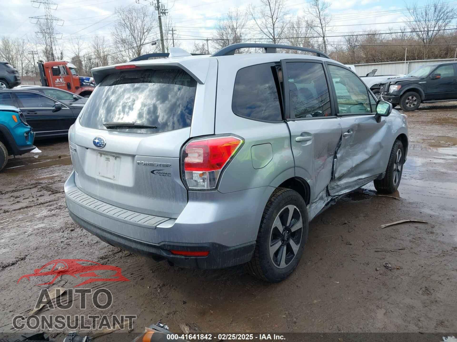 SUBARU FORESTER 2018 - JF2SJAECXJH453531