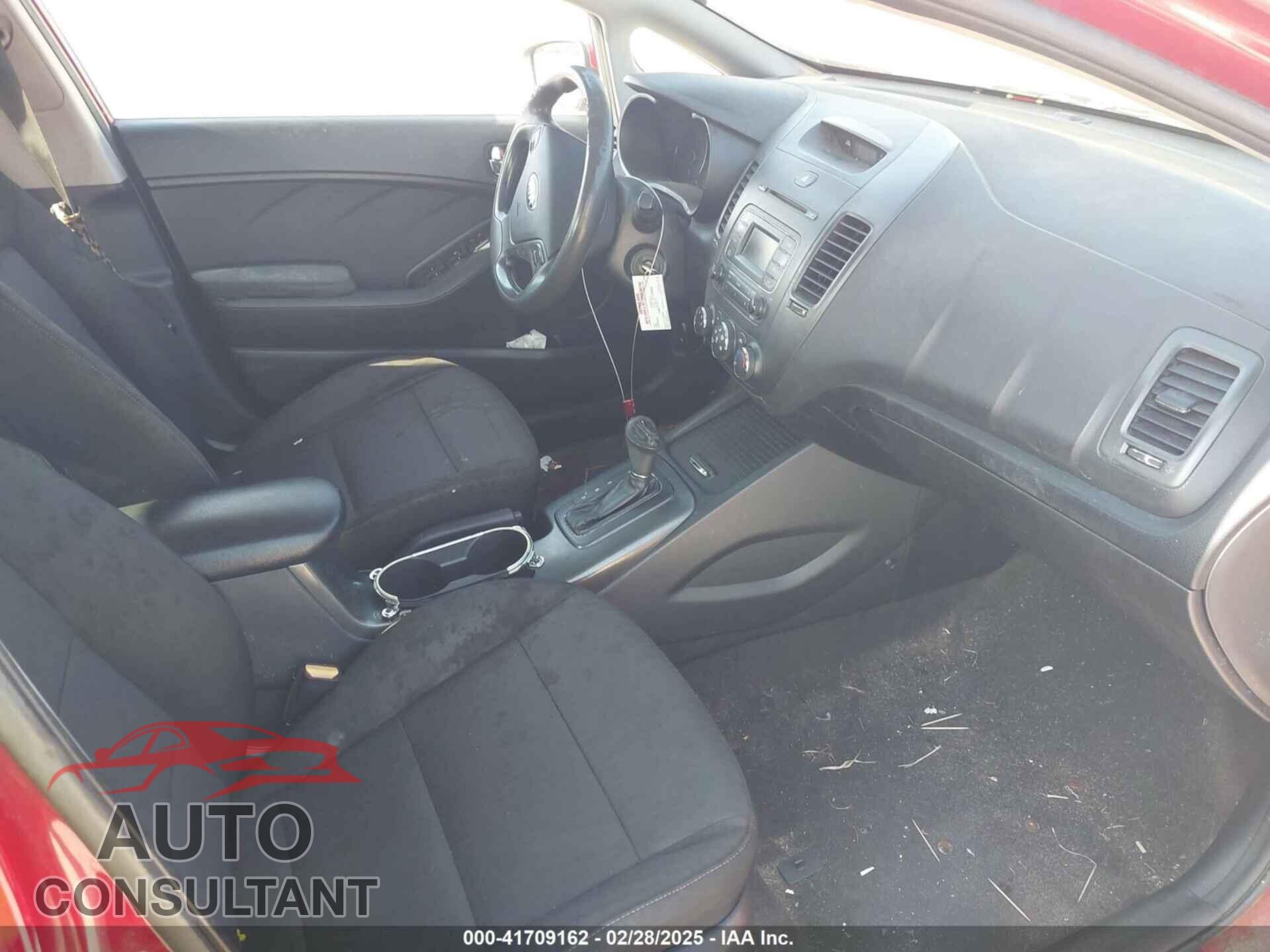 KIA FORTE 2016 - KNAFK4A68G5487652