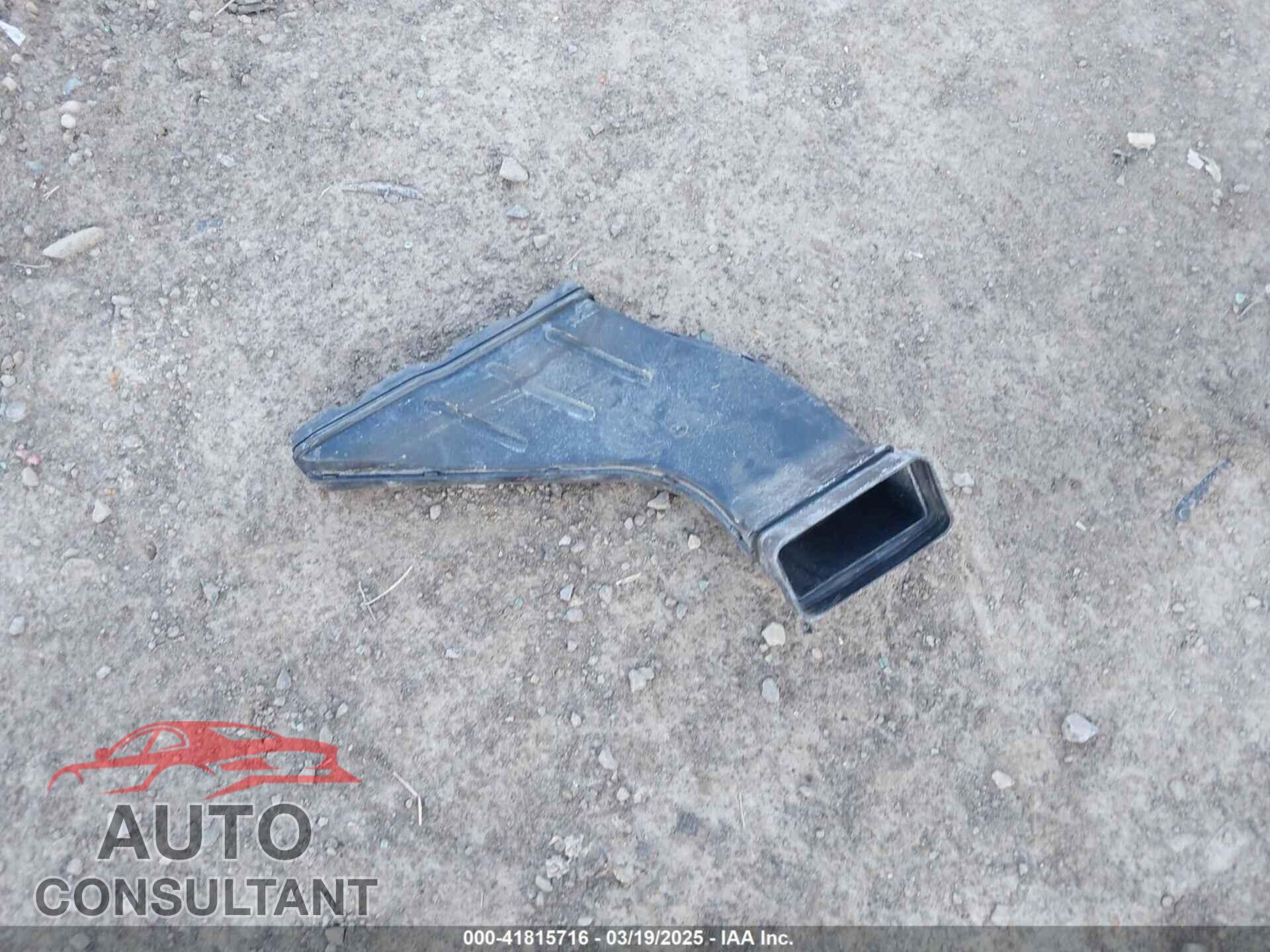 KIA SORENTO 2012 - 5XYKT3A67CG290871
