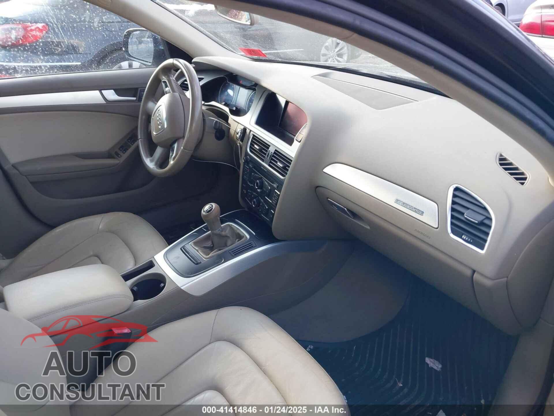 AUDI A4 2011 - WAUDFAFL3BN001492