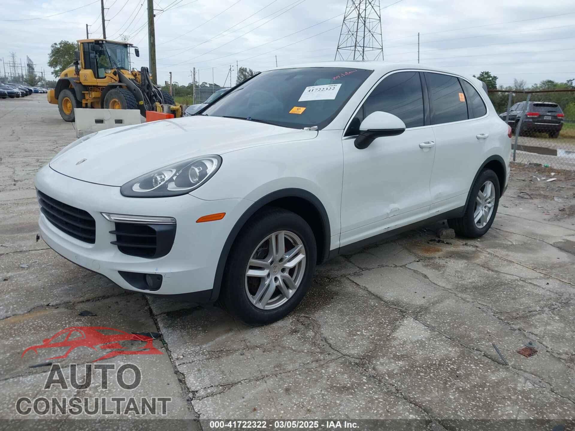 PORSCHE CAYENNE 2016 - WP1AF2A25GKA41302