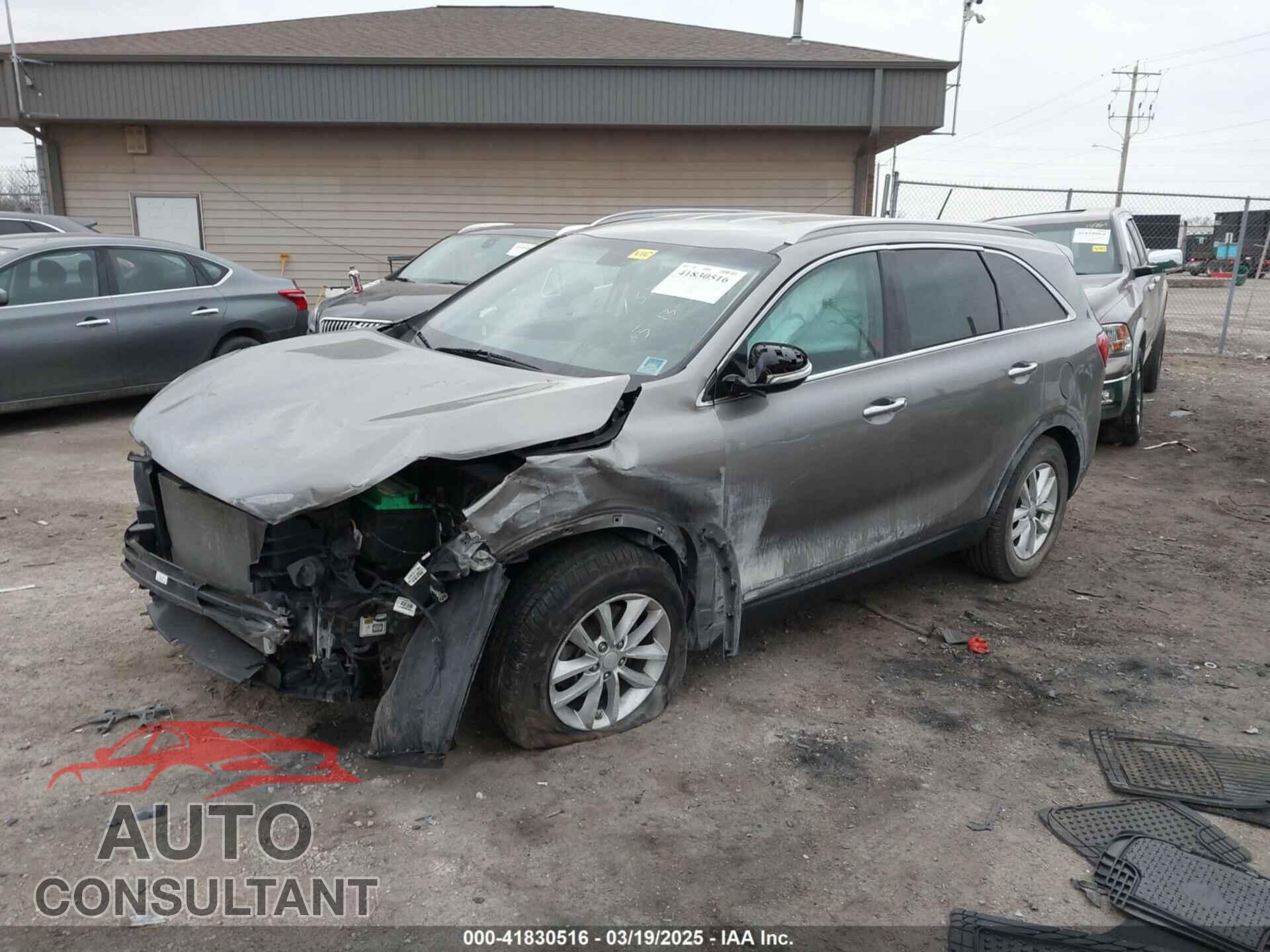 KIA SORENTO 2017 - 5XYPGDA56HG212550