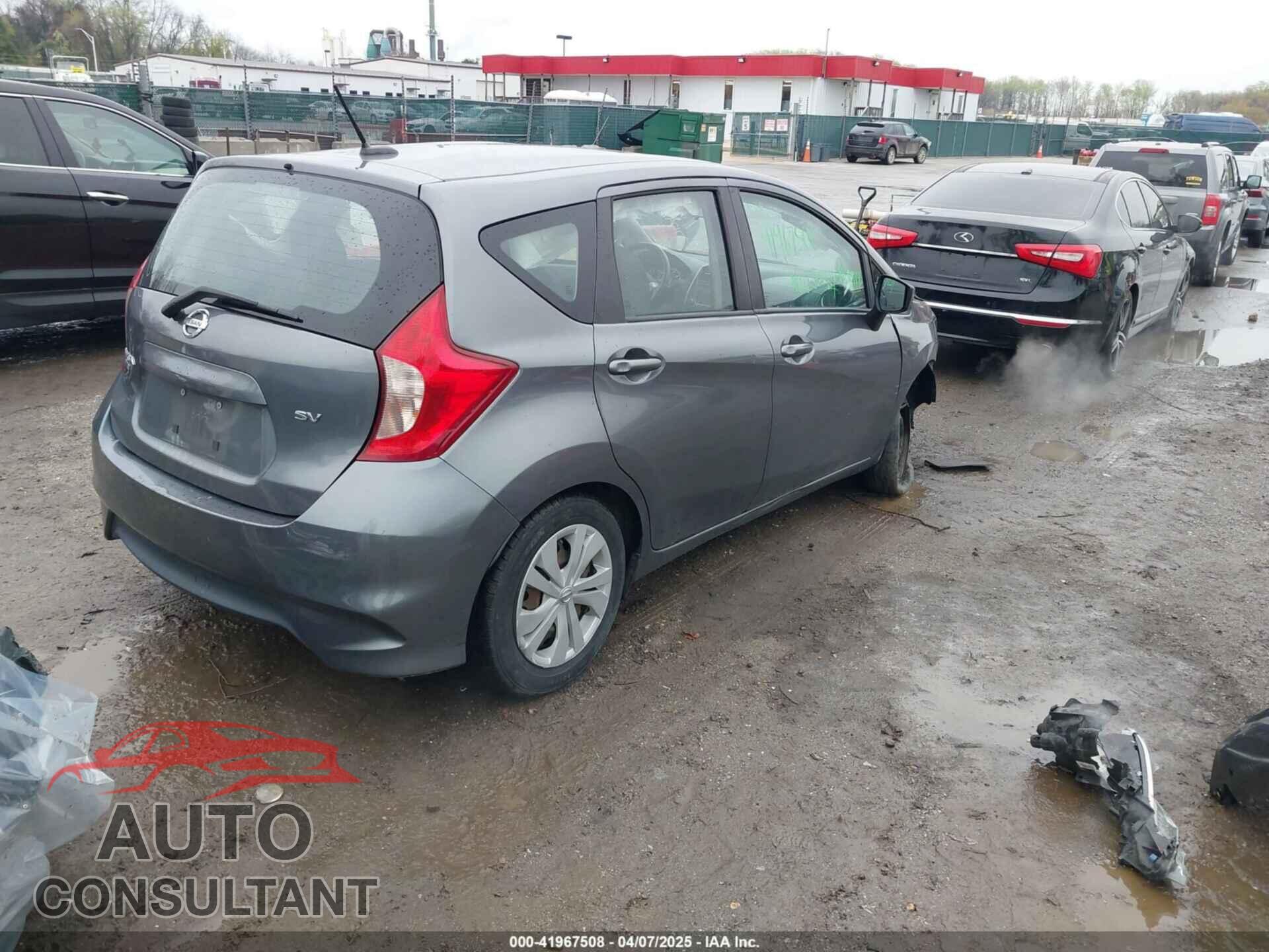 NISSAN VERSA NOTE 2017 - 3N1CE2CP7HL371290