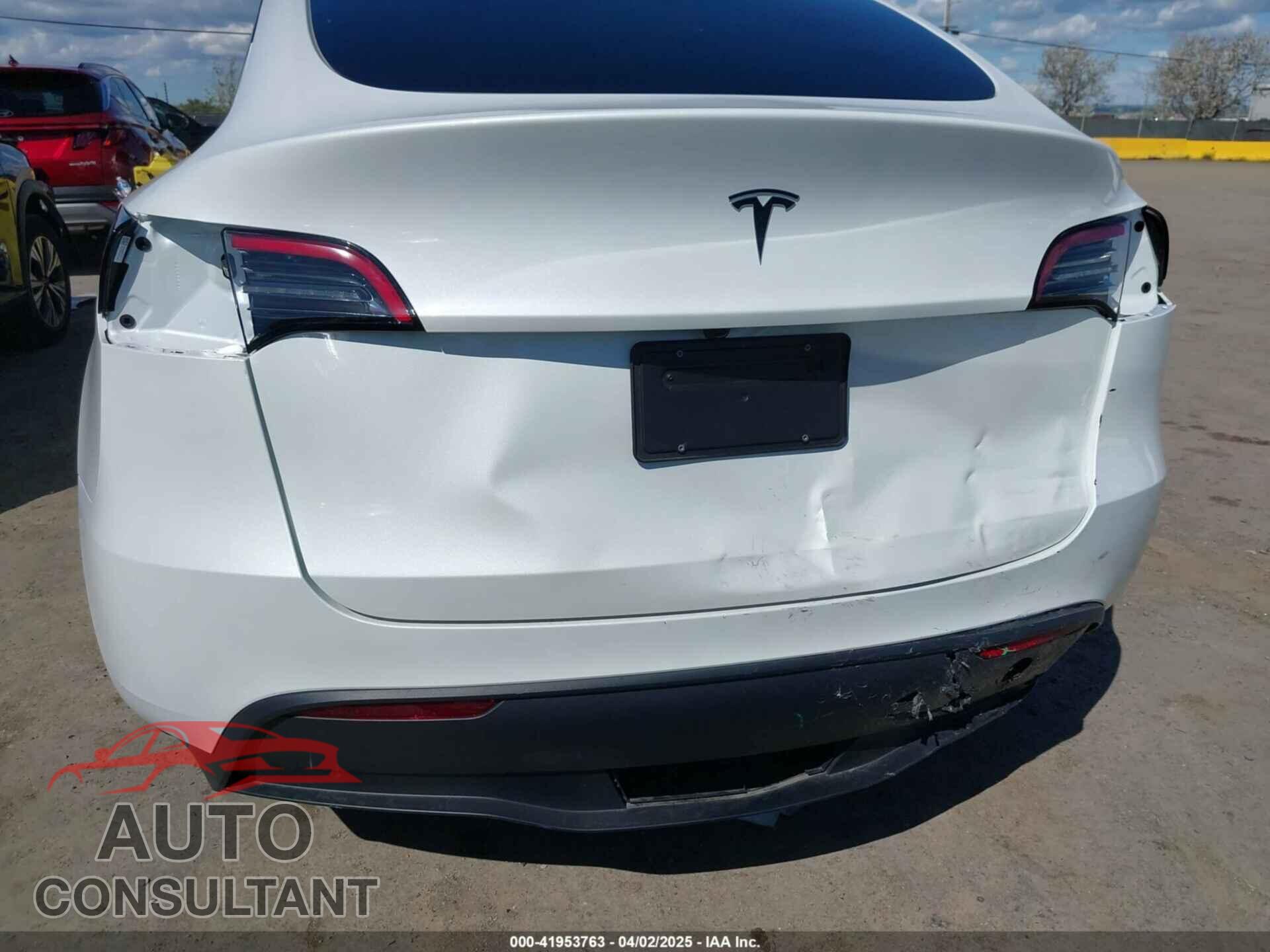 TESLA MODEL Y 2023 - 7SAYGDED4PF976735