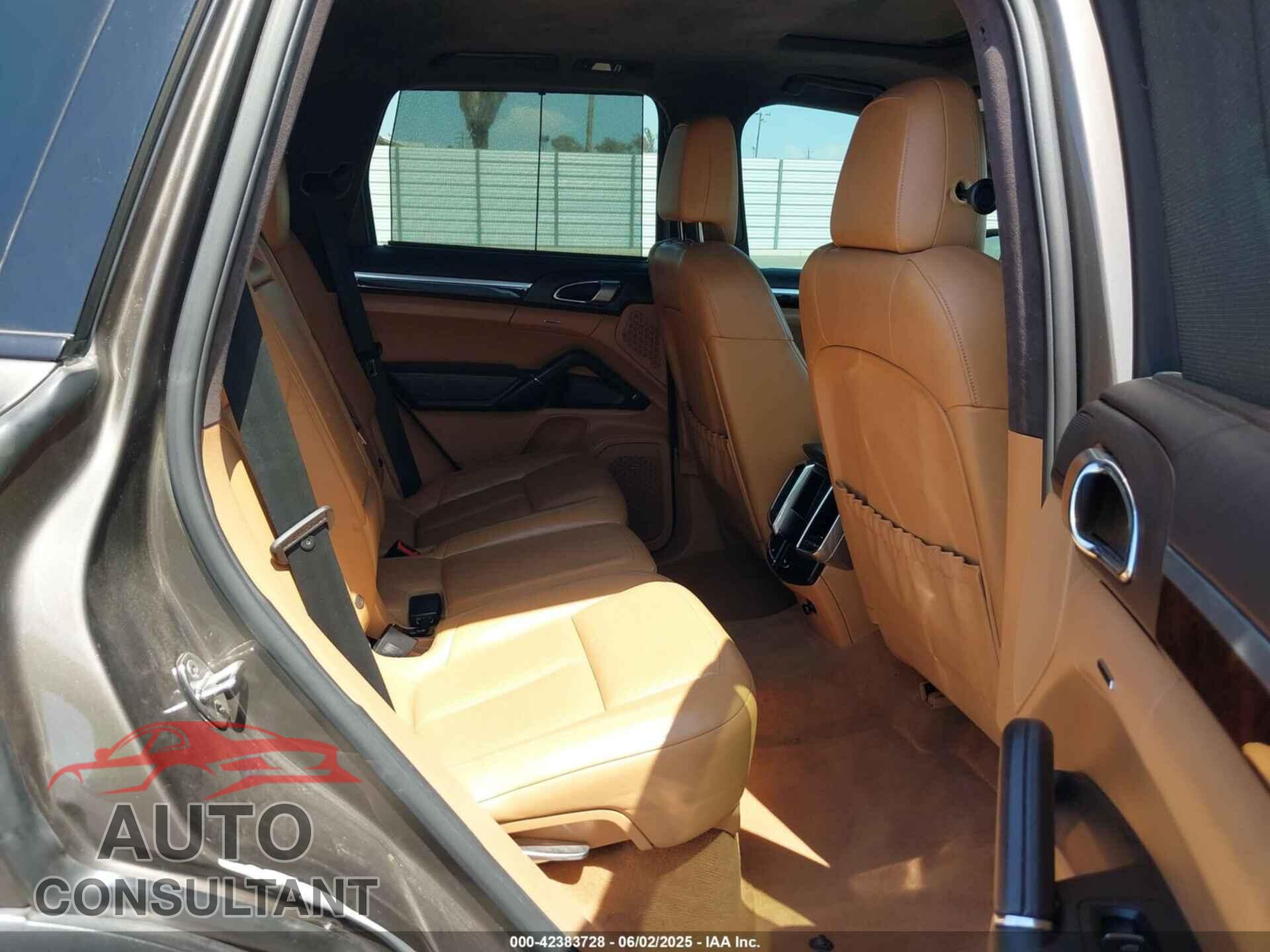 PORSCHE CAYENNE 2012 - WP1AC2A21CLA82667
