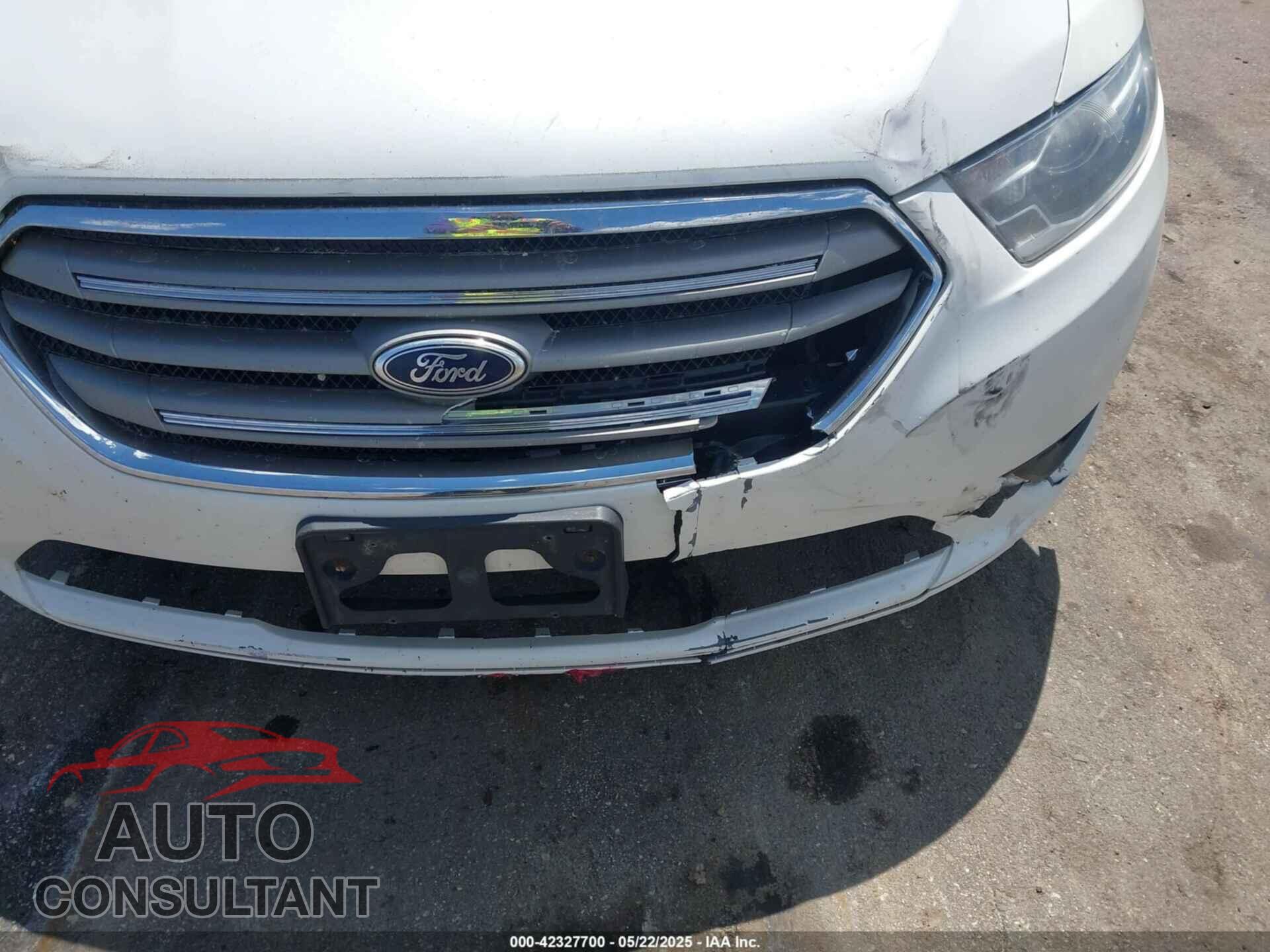 FORD TAURUS 2015 - 1FAHP2E82FG105766