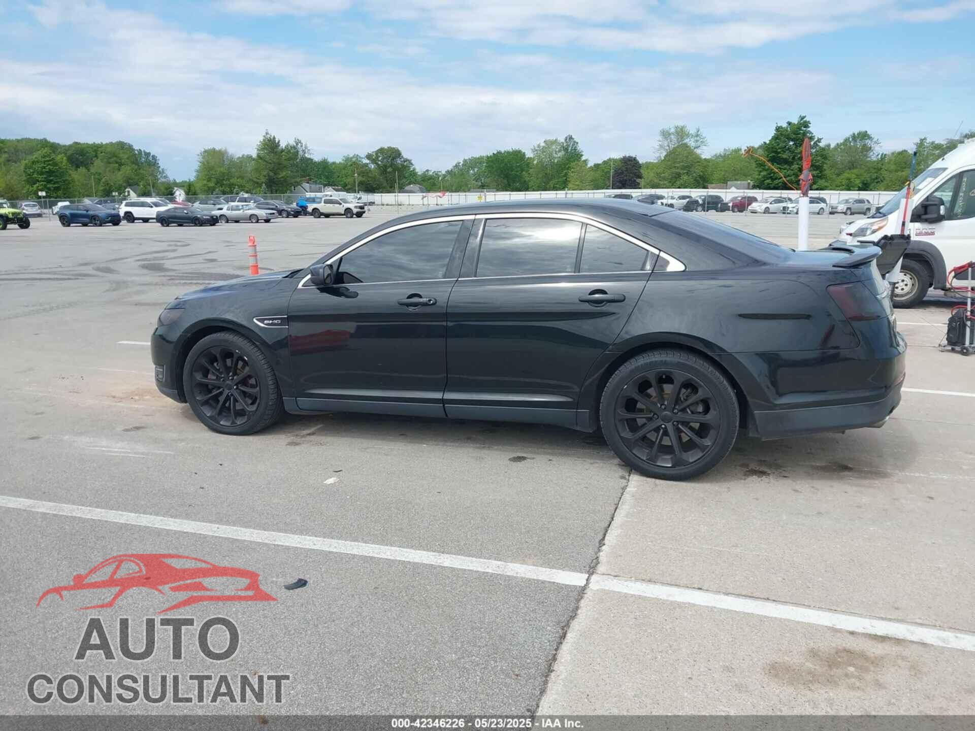 FORD TAURUS 2015 - 1FAHP2KT2FG156841