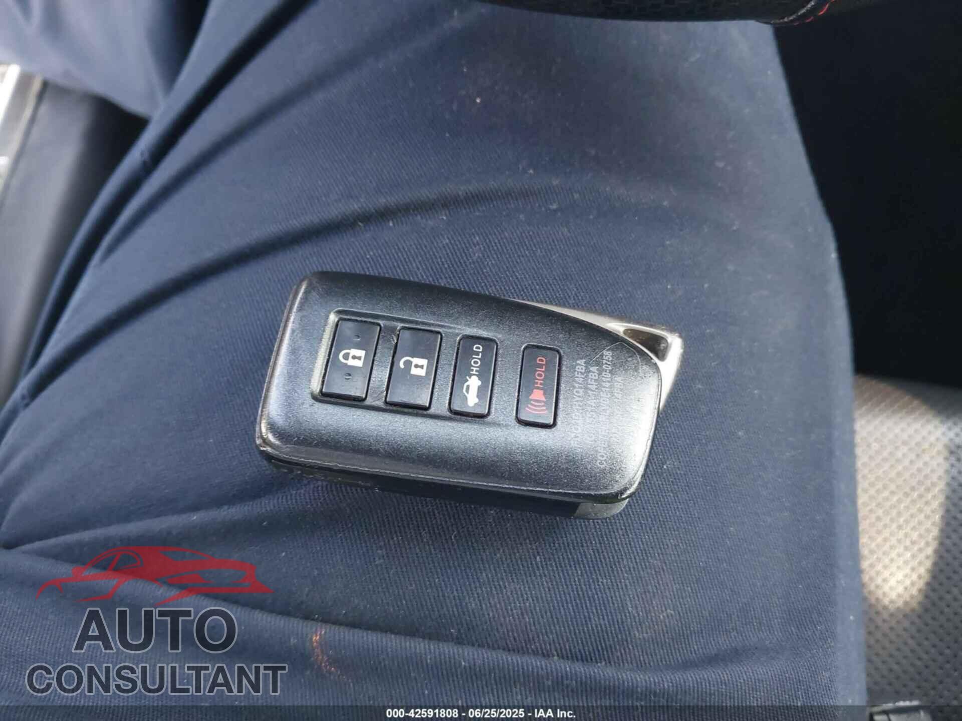 LEXUS IS 2016 - JTHBE1D28G5023713