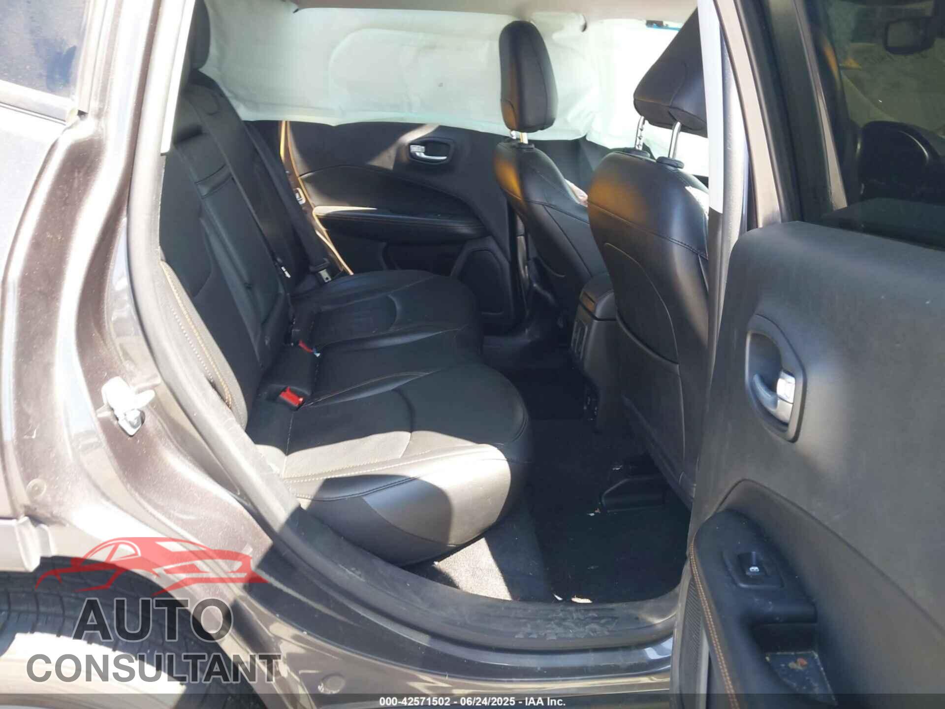 JEEP COMPASS 2019 - 3C4NJDCB3KT780668