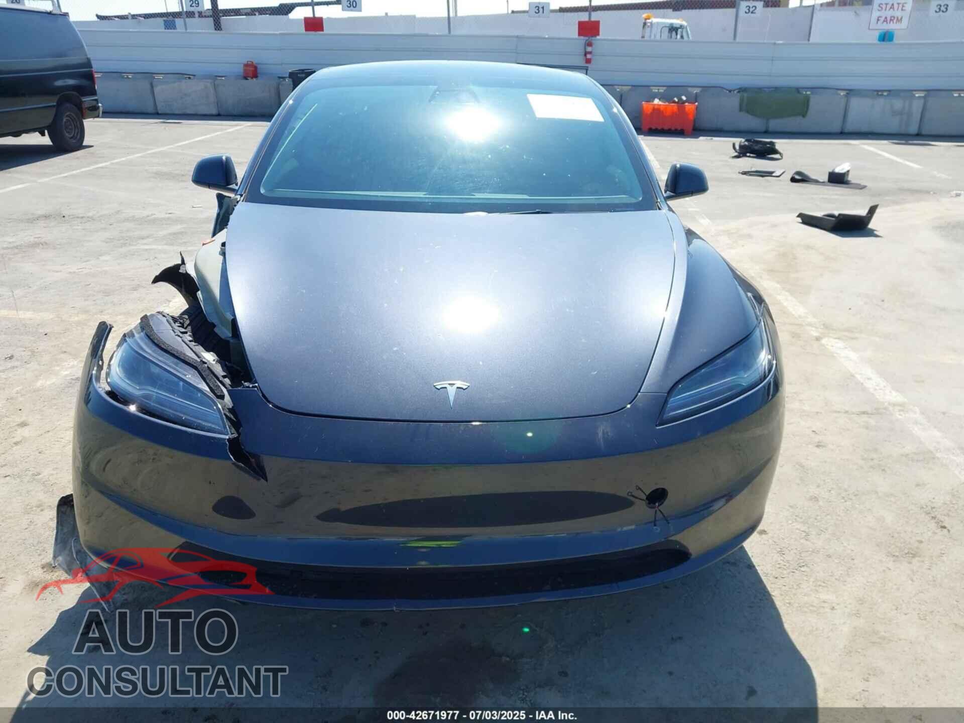 TESLA MODEL 3 2024 - 5YJ3E1EB5RF821091