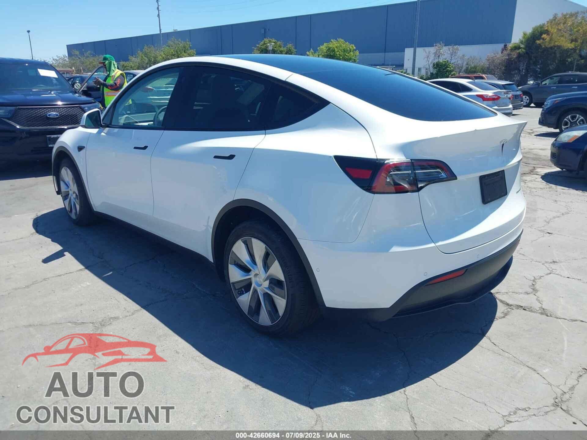 TESLA MODEL Y 2022 - 7SAYGDEE2NF355158