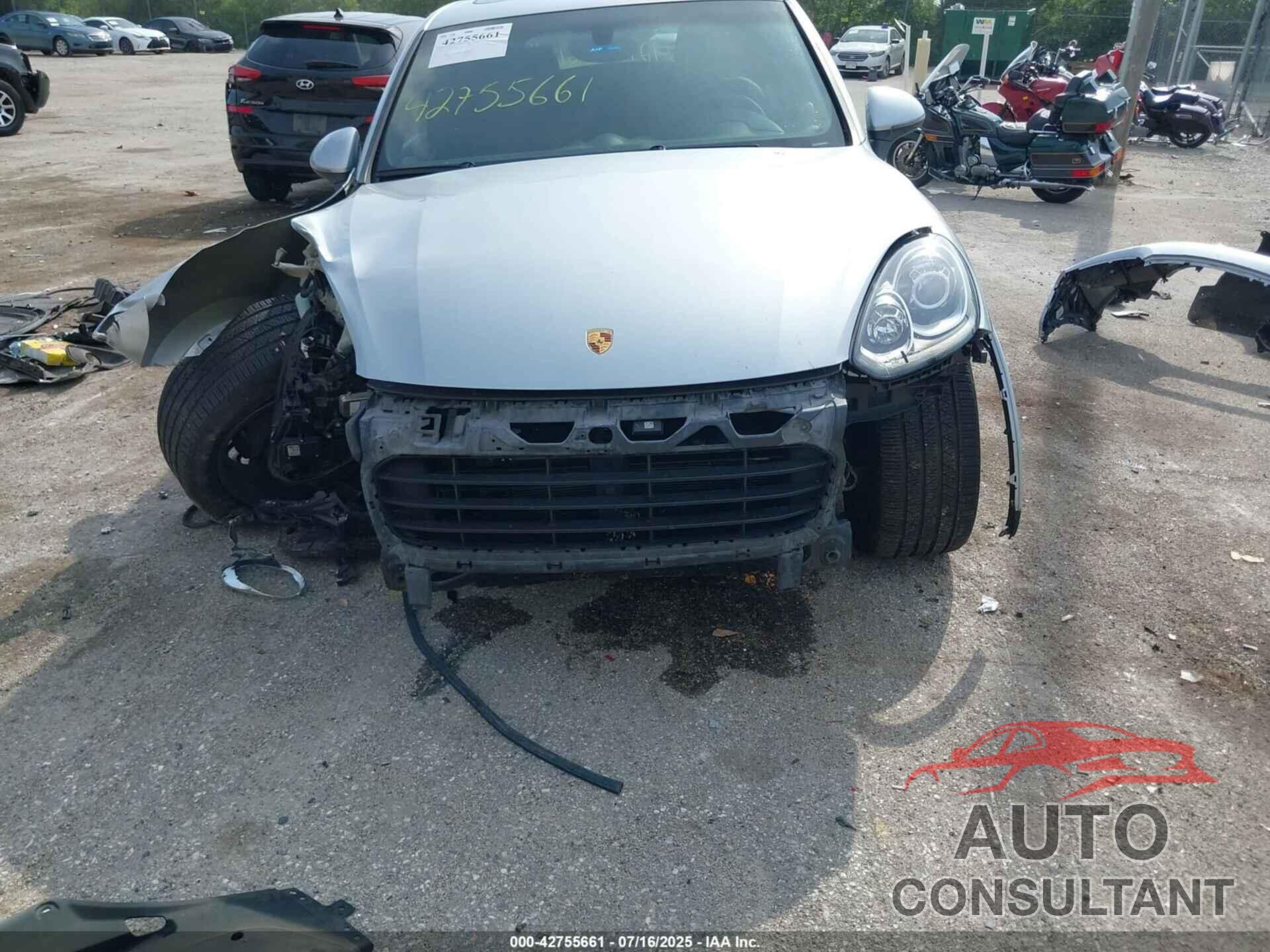 PORSCHE CAYENNE 2017 - WP1AA2A2XHKA84758