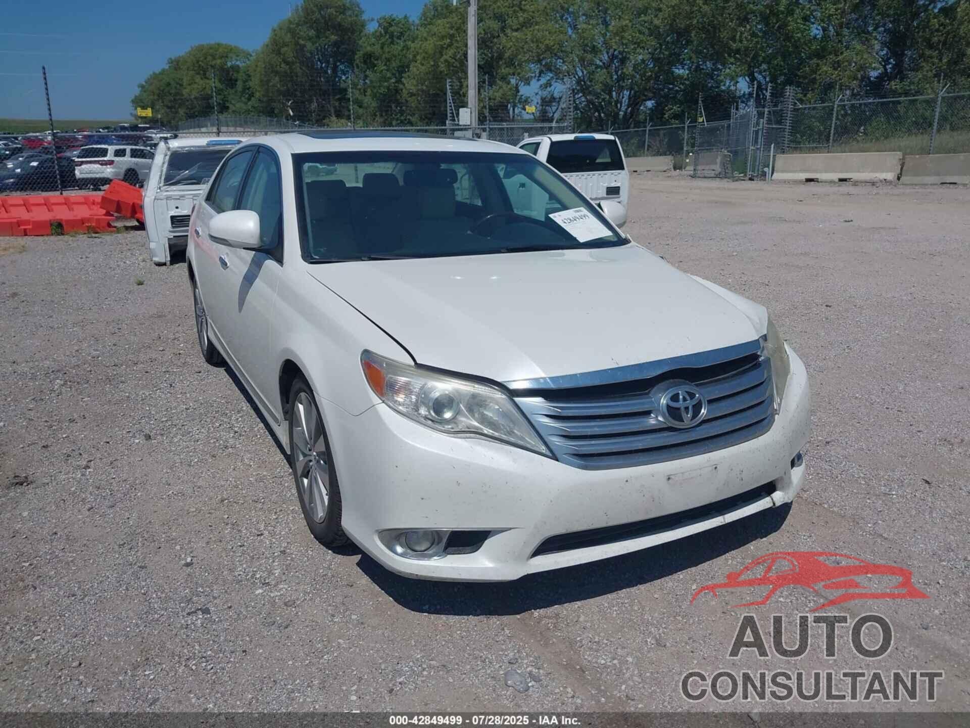 TOYOTA AVALON 2011 - 4T1BK3DB3BU428183