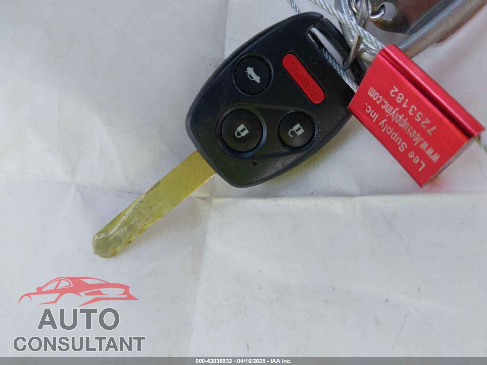 HONDA CIVIC 2012 - 2HGFB2F57CH569237