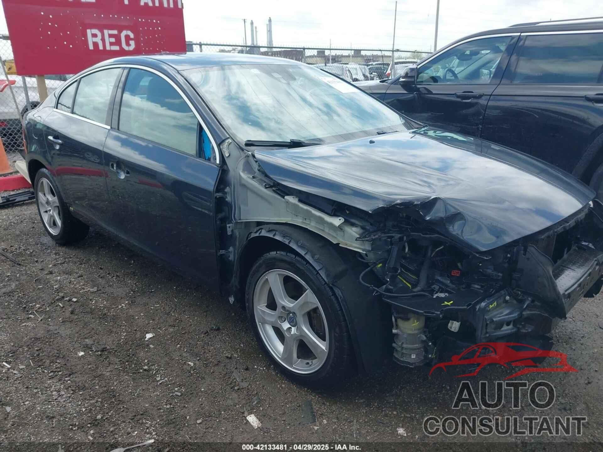 VOLVO S60 2012 - YV1622FS2C2033643