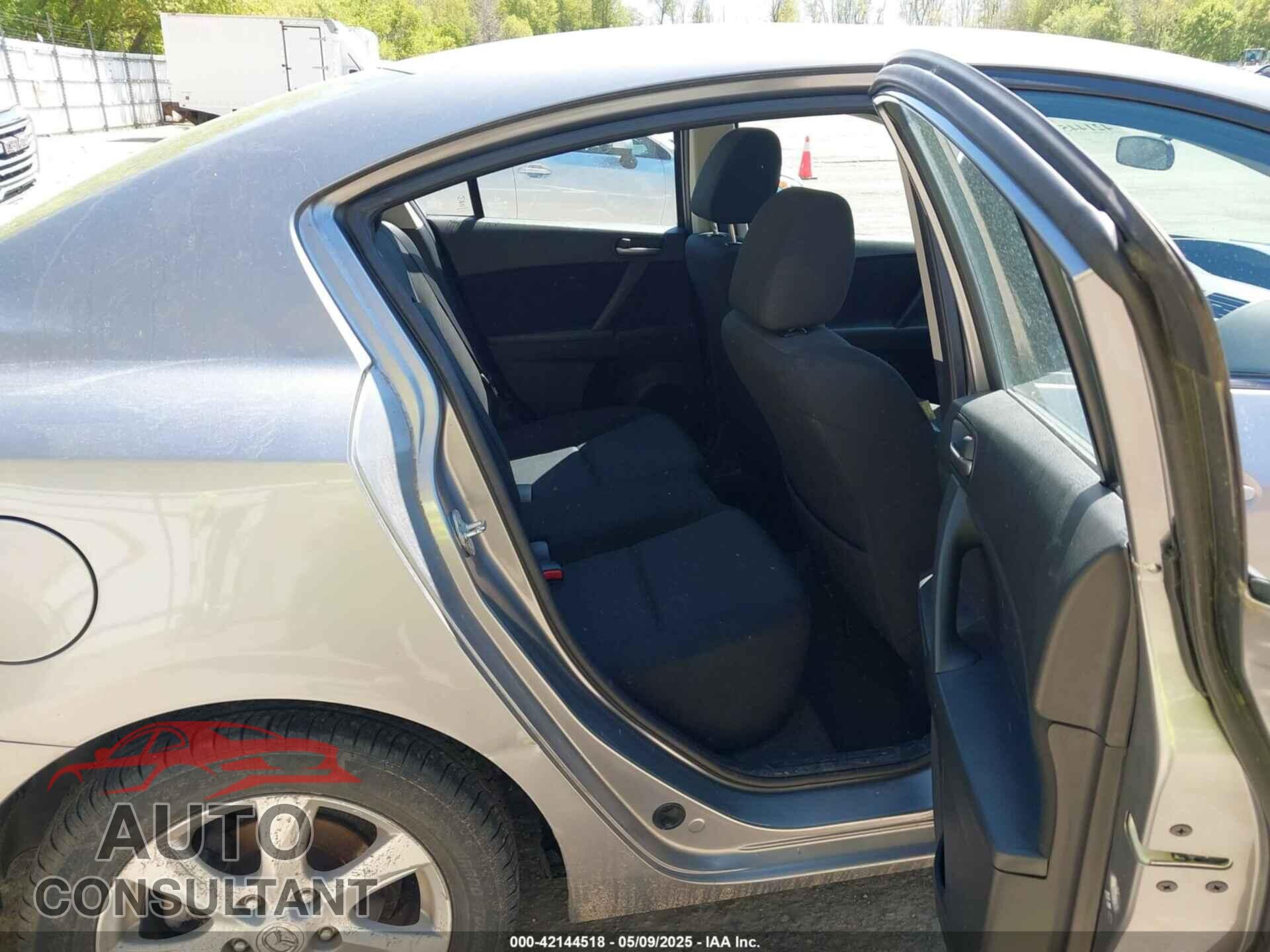 MAZDA MAZDA3 2010 - JM1BL1SFXA1296292